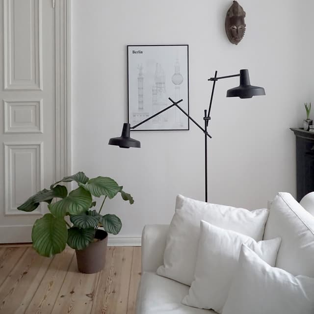 Arigato Floor Lamp Double Black