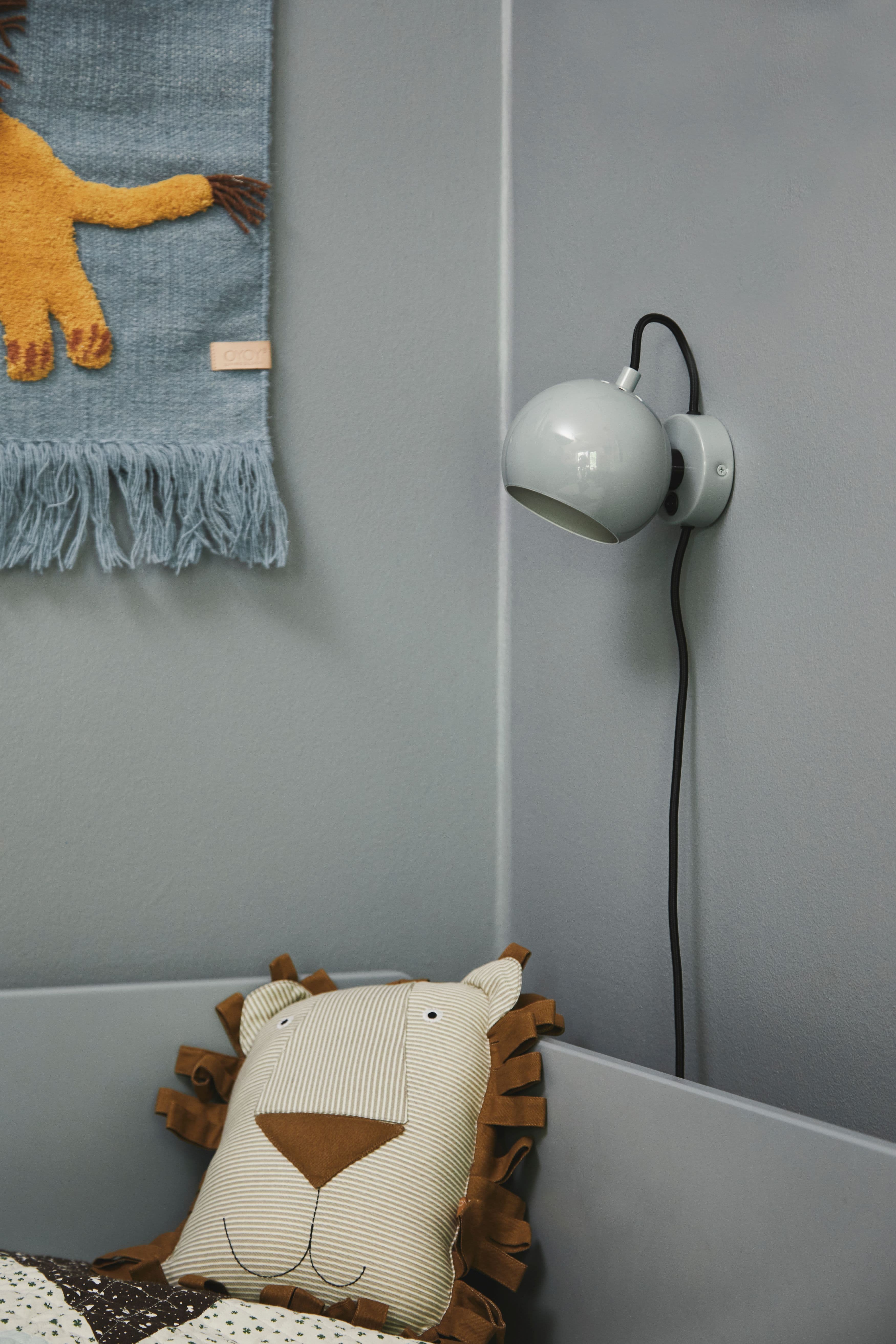 Ball Wall Lamp Glossy Pale Grey Ø12