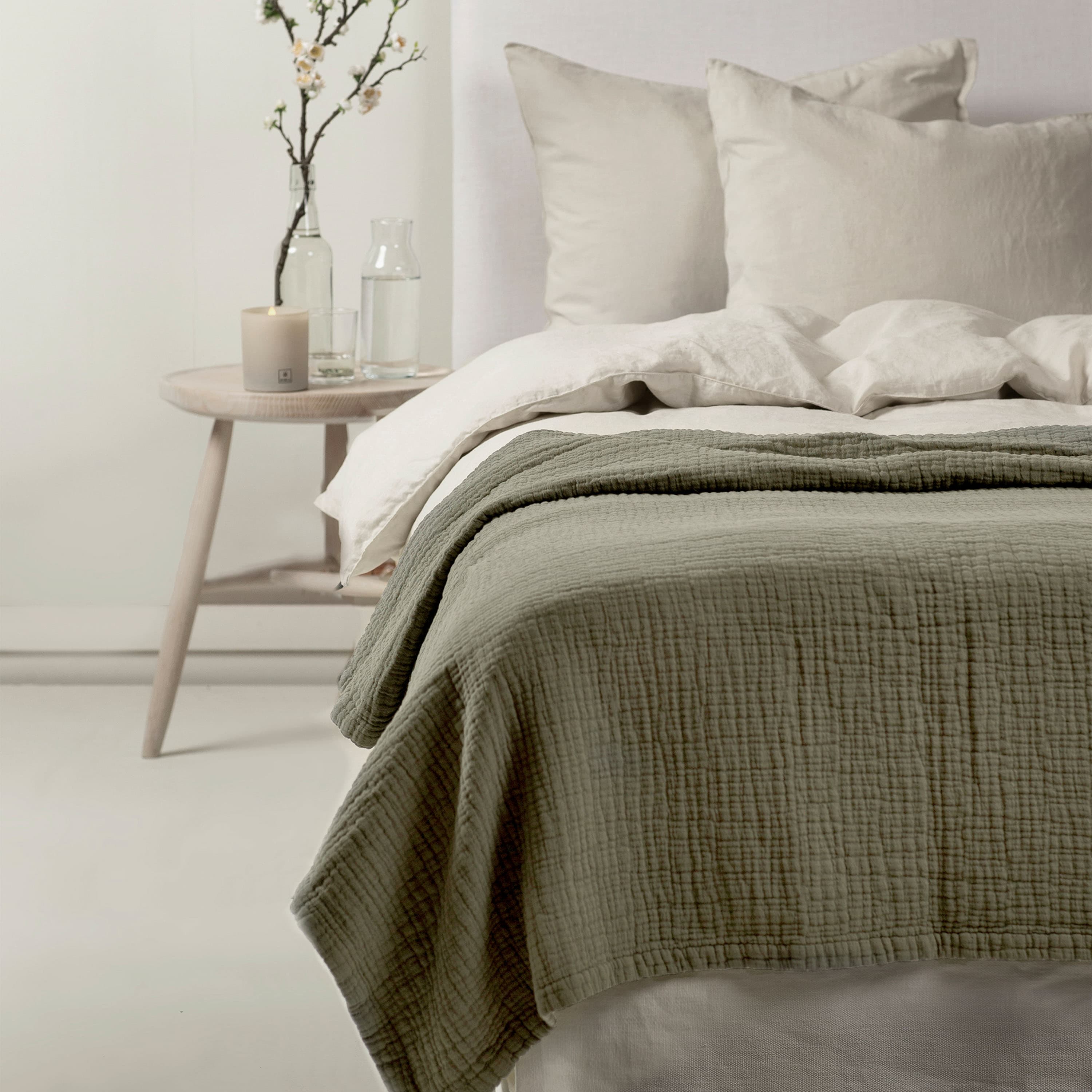 Denise Tagesdecke Khaki 270x250