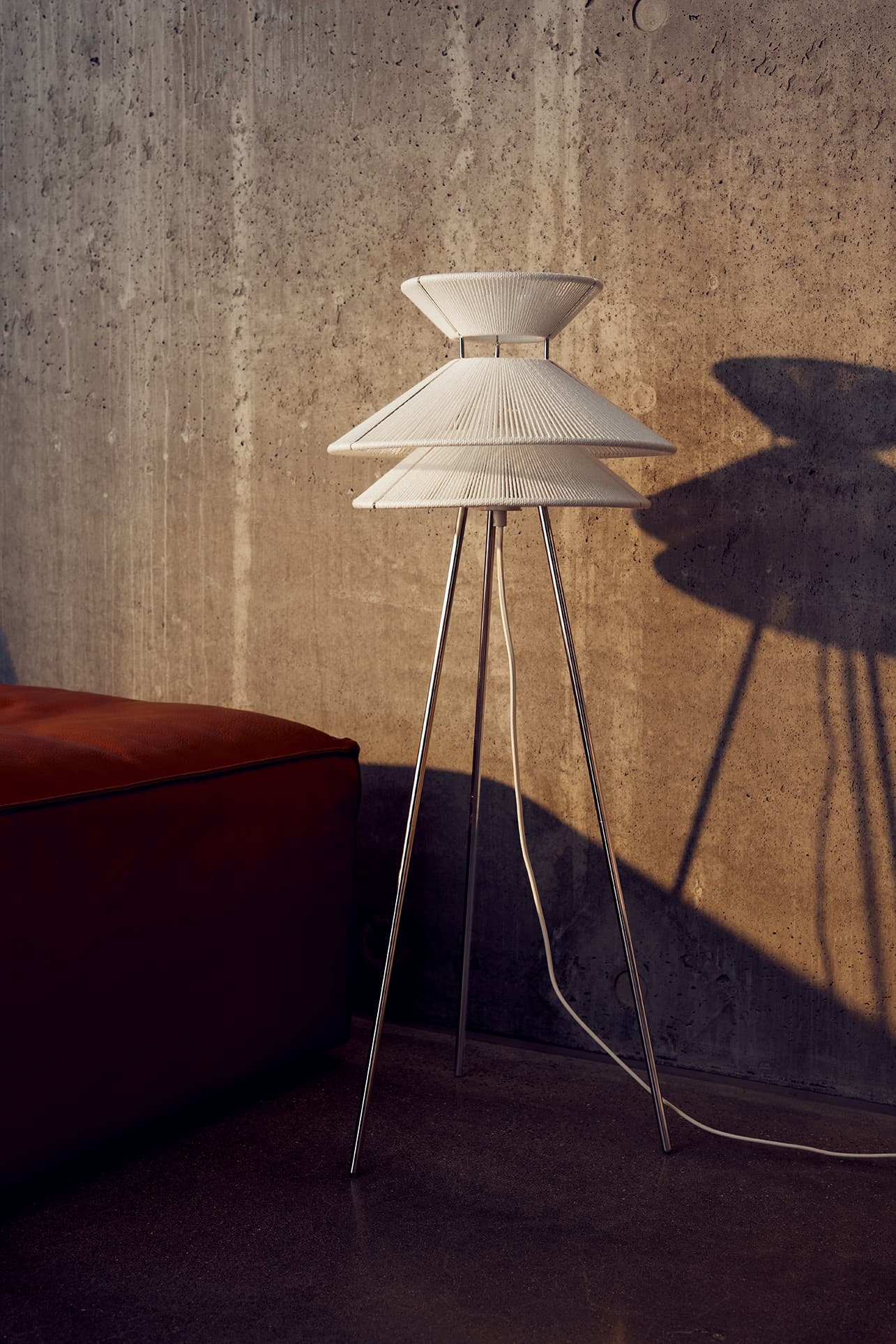 Kiku Stehlampe Weiß 90cm