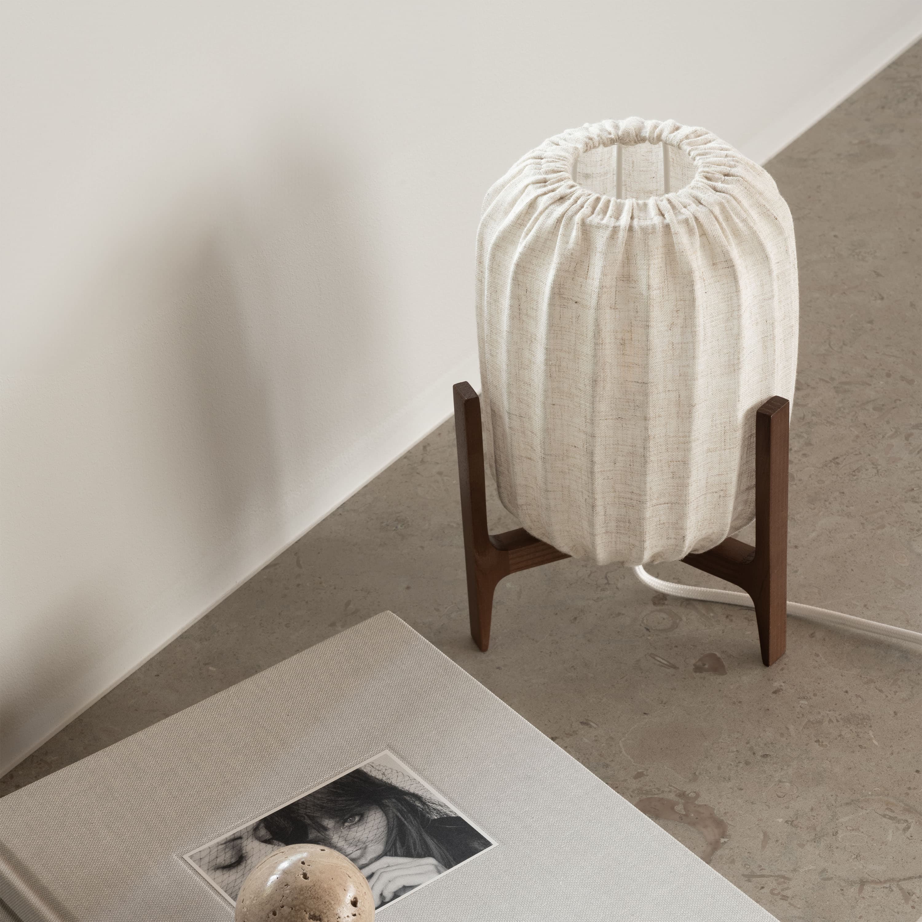 Prisma Mini Table Lamp Dark Ash/Natural