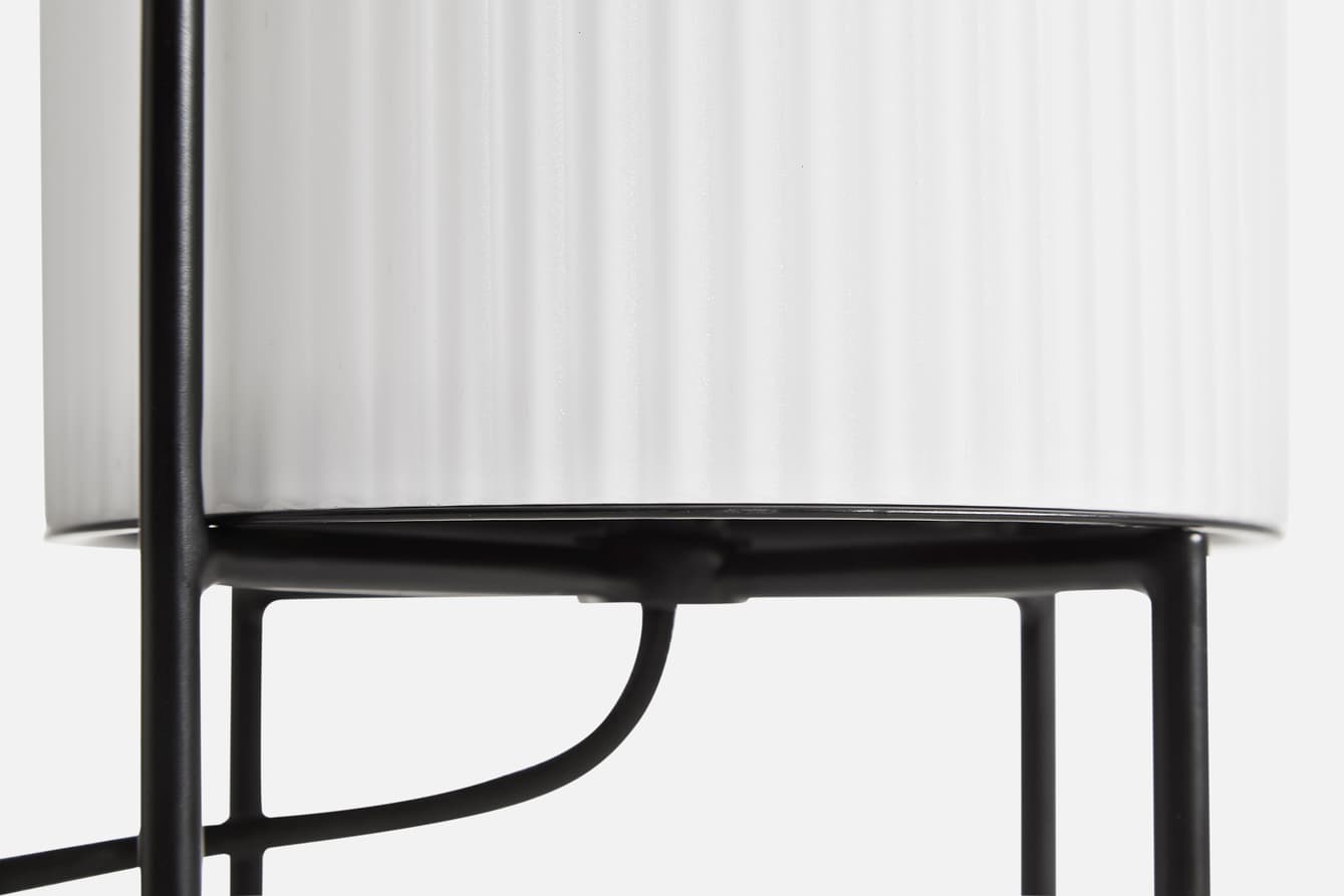 Ghost Golvlampe Schwarz/Opal
