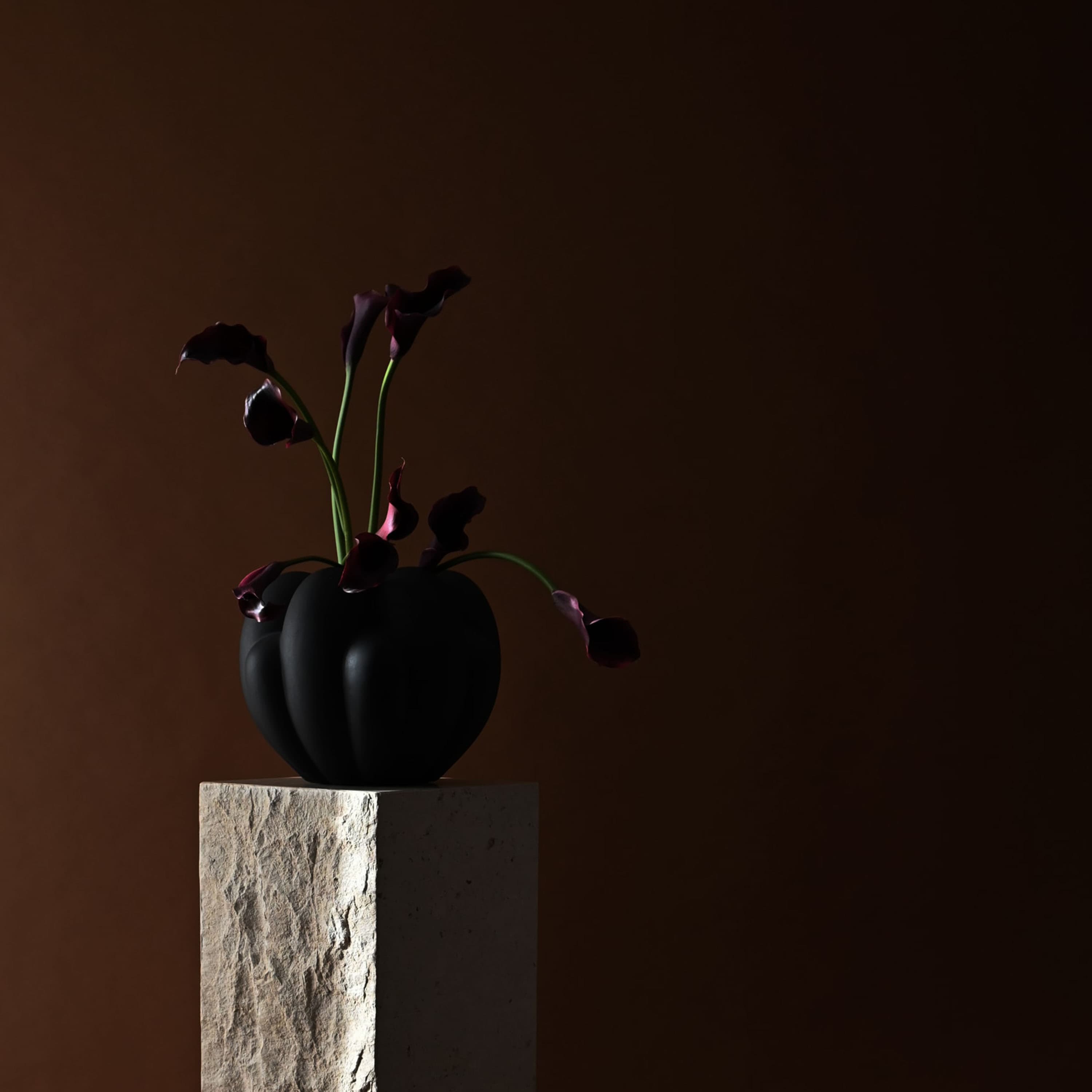 Bloom Vase Chocolate Brown Petit