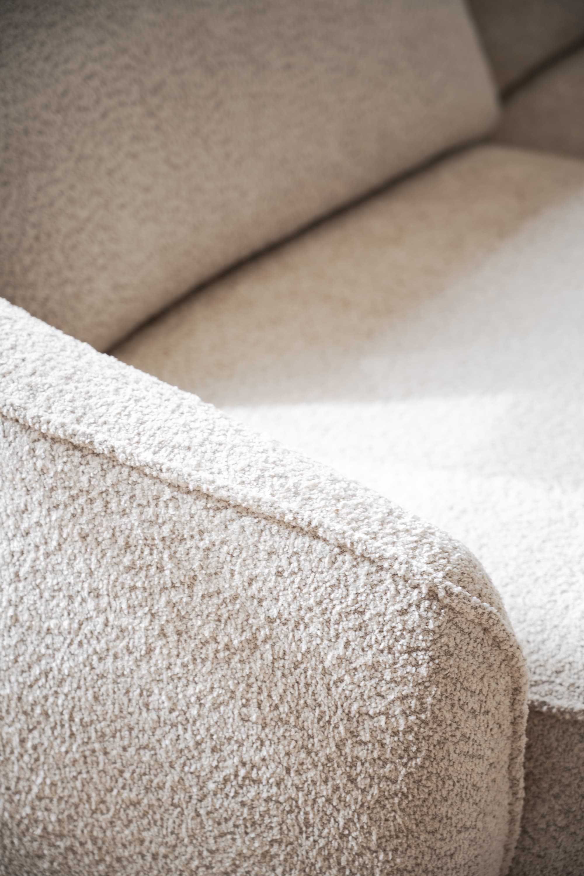 Norris 4-Sitzer Sofa Hellbeige 319cm