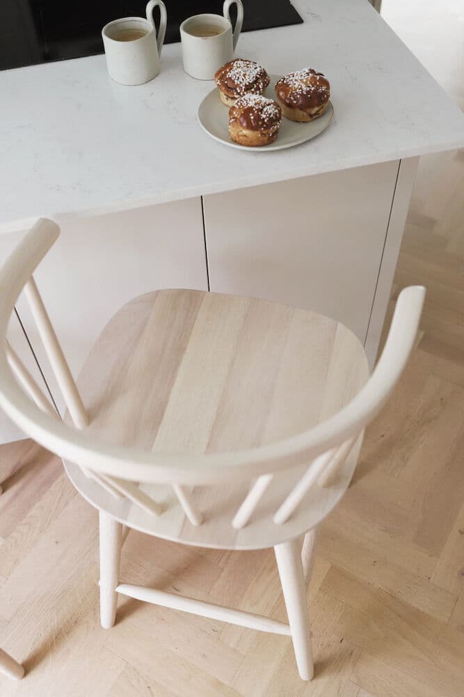 Carmen Bar Stool White Pigmented