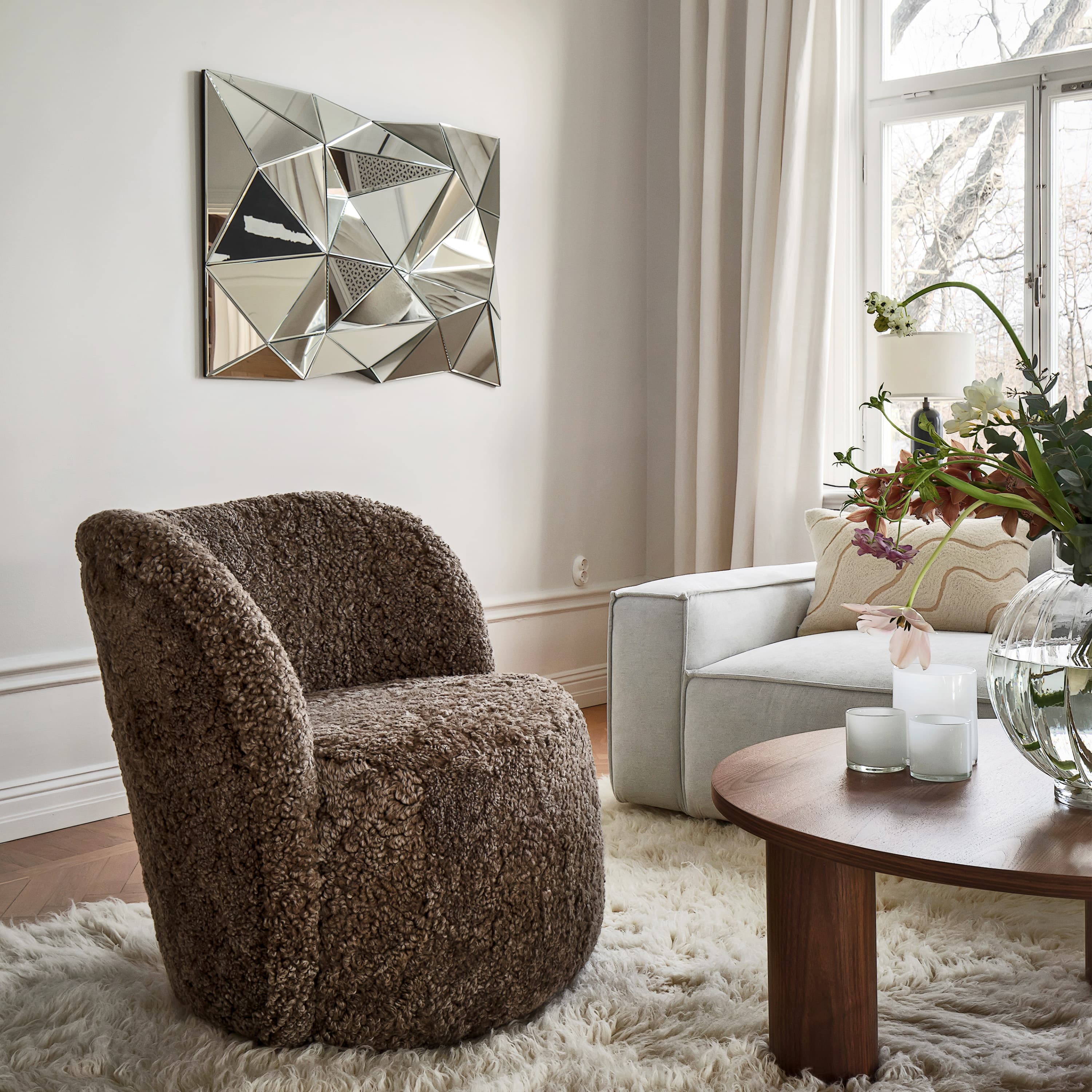 Lollo Sessel Schaffell Brown
