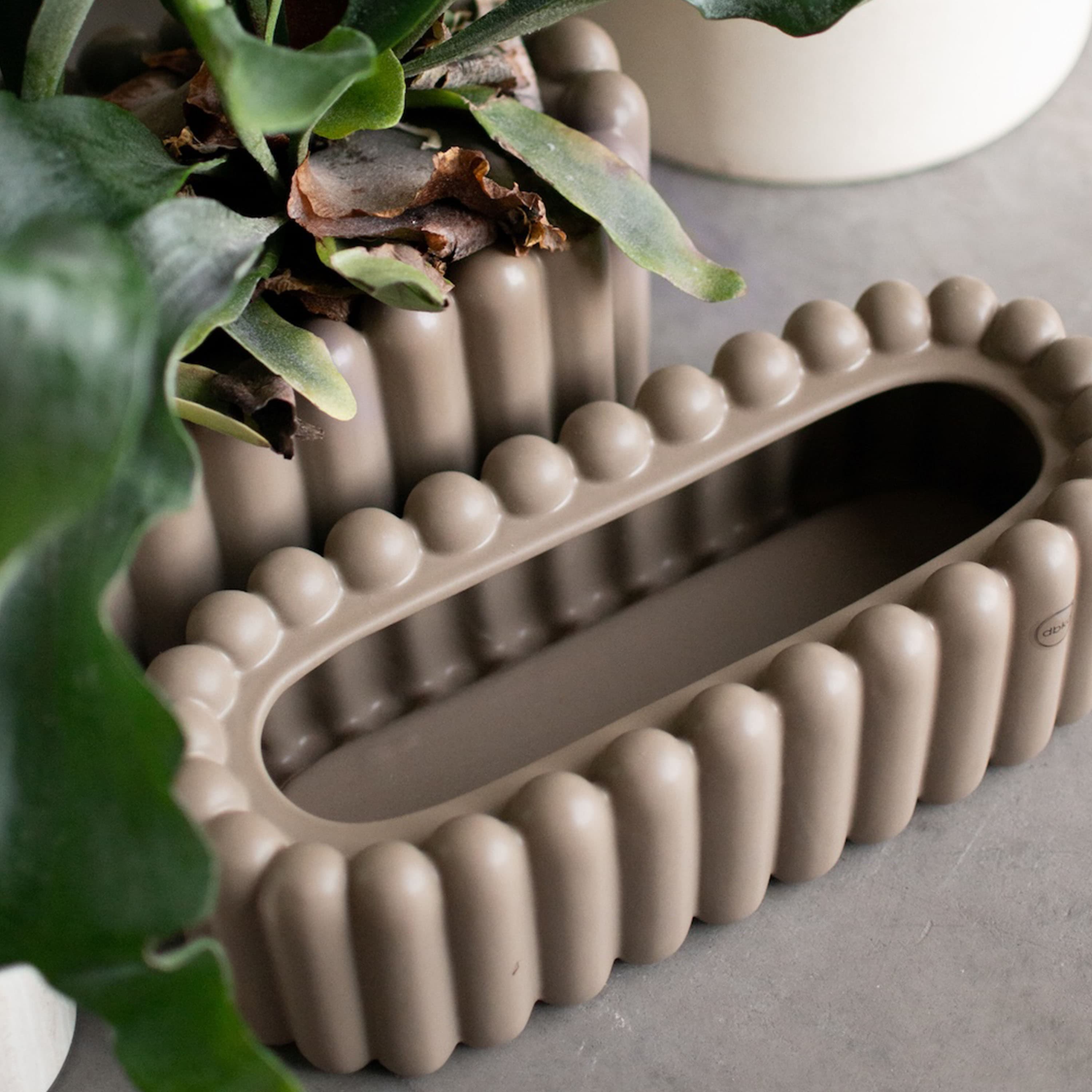 Mist Oval Pot Dust Small