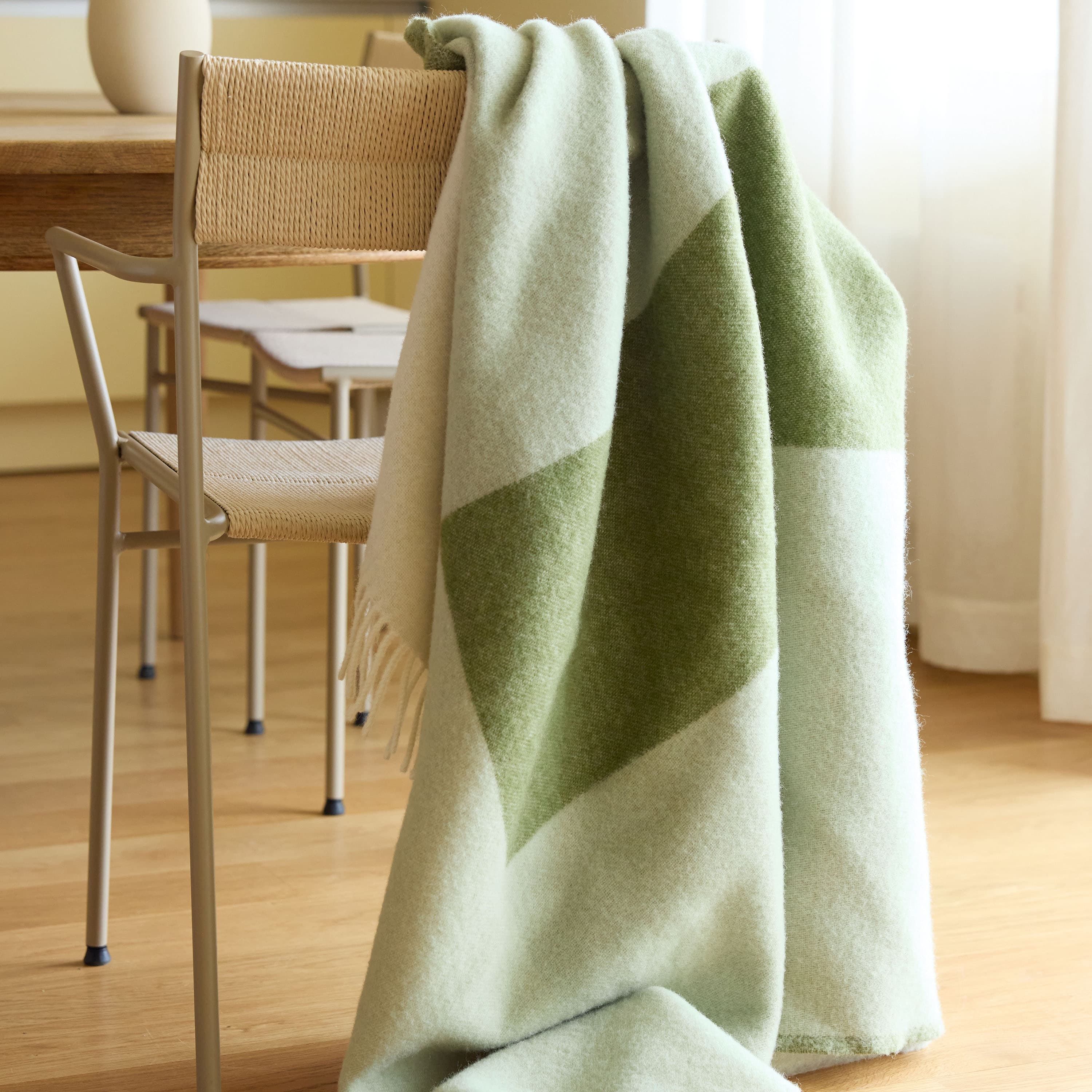 Layer Throw Green 130x170