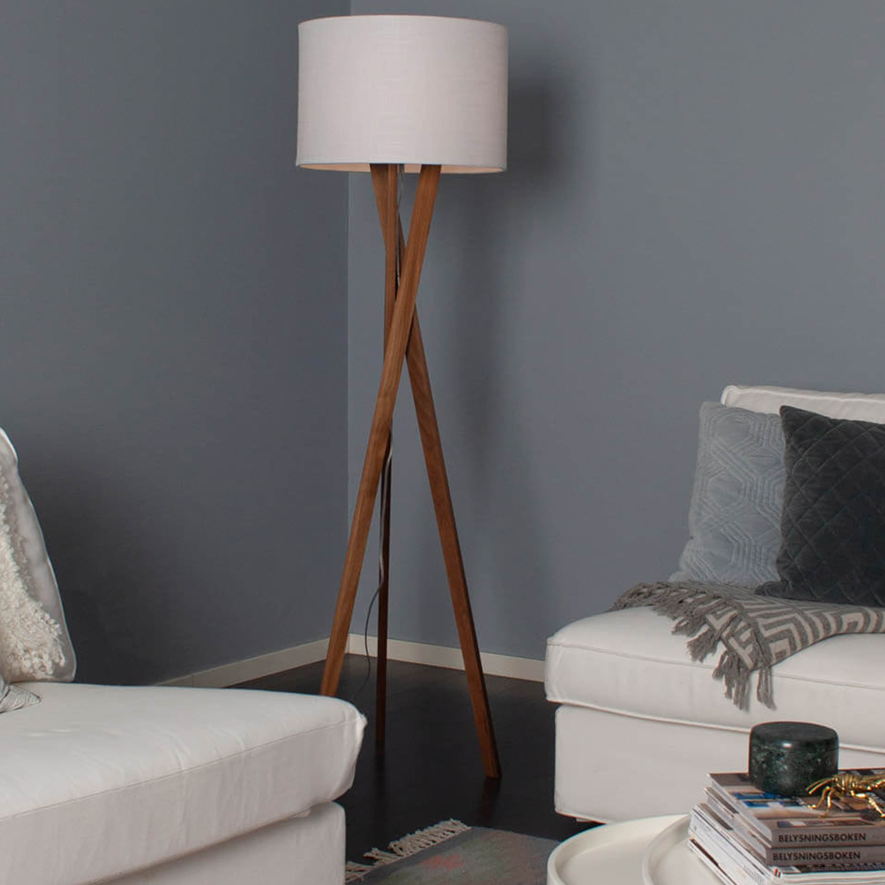 Vega Floor lamp Walnut