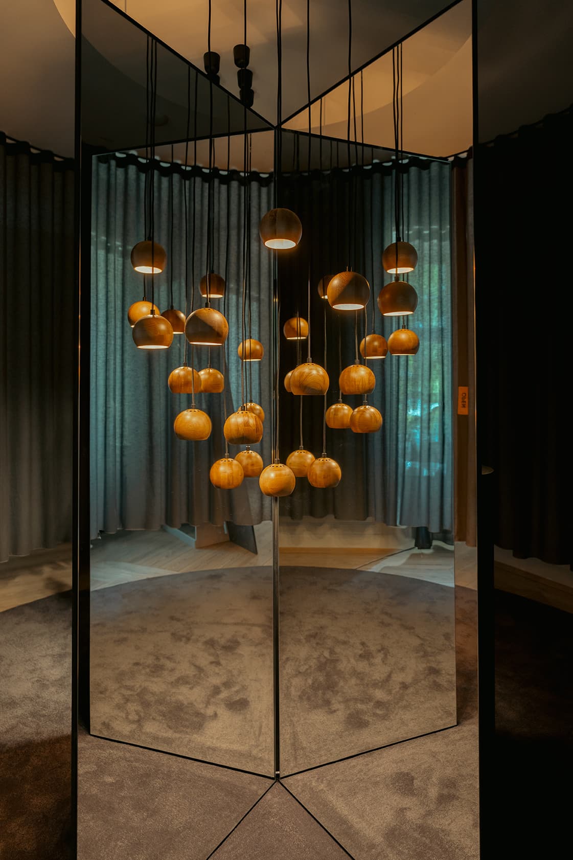 Ball Ceiling Light Oak Ø12