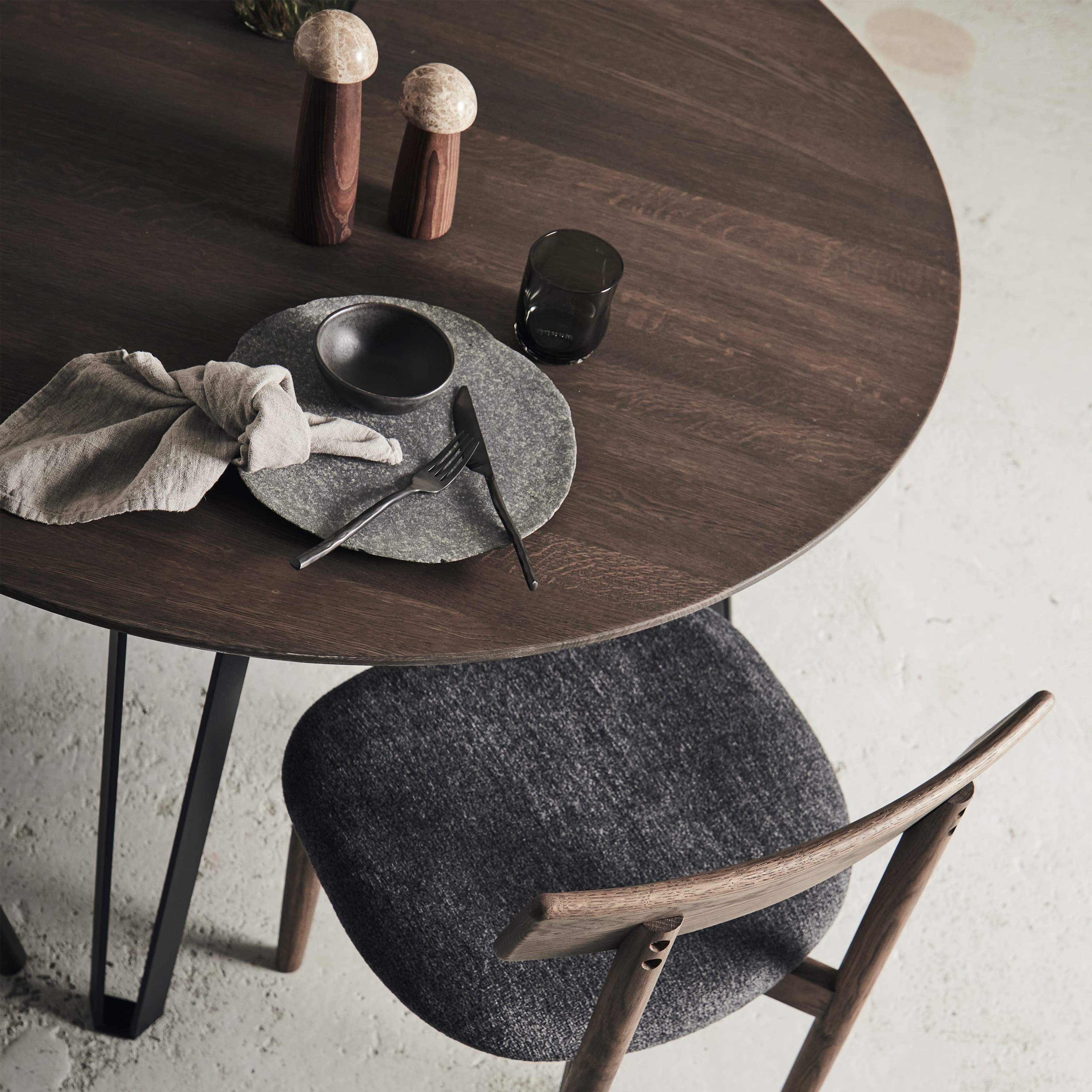 Mill Yami Salt- och Pepparkvarn Carbonized Ash/Marble Small