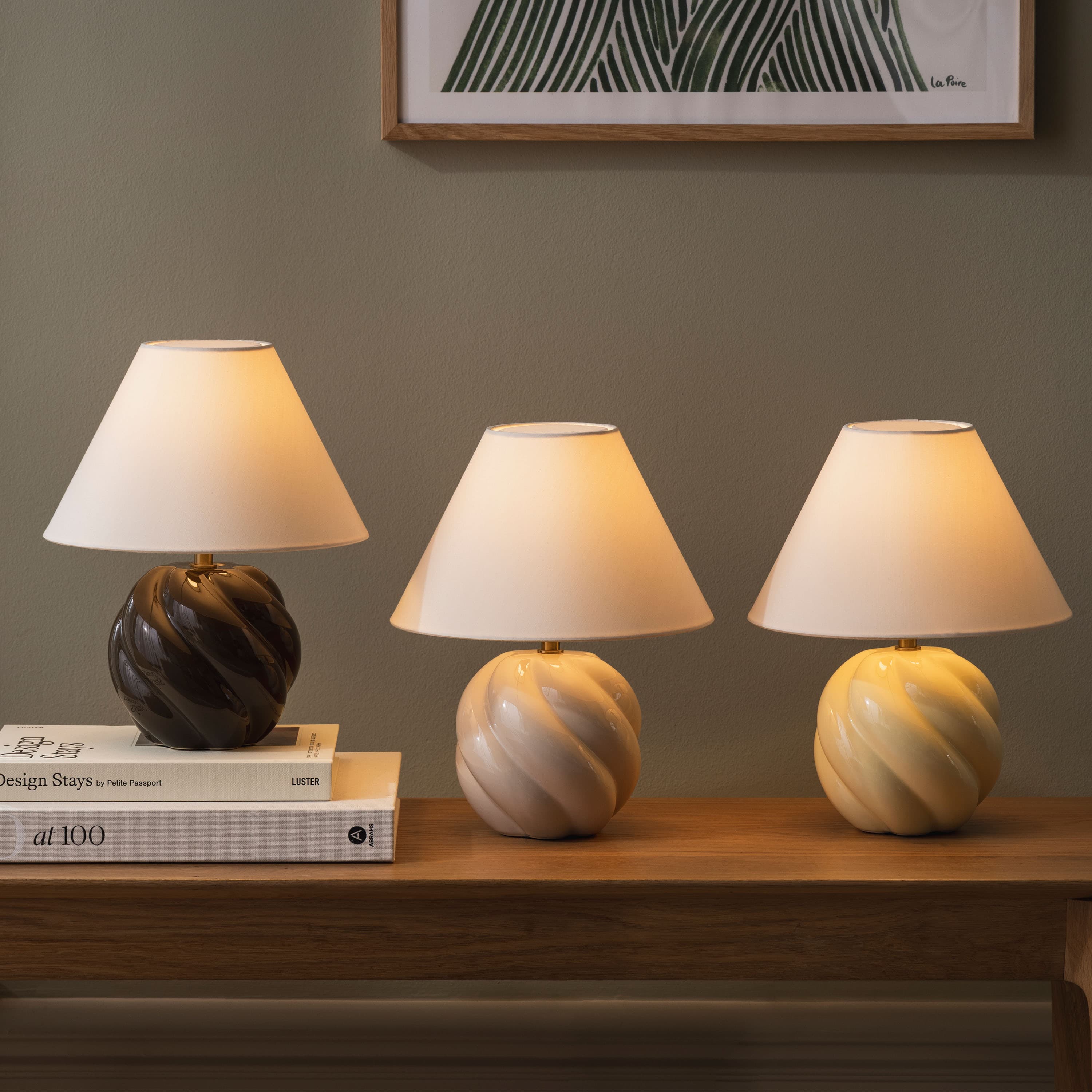 Dahlia Table lamp Mocha 24cm