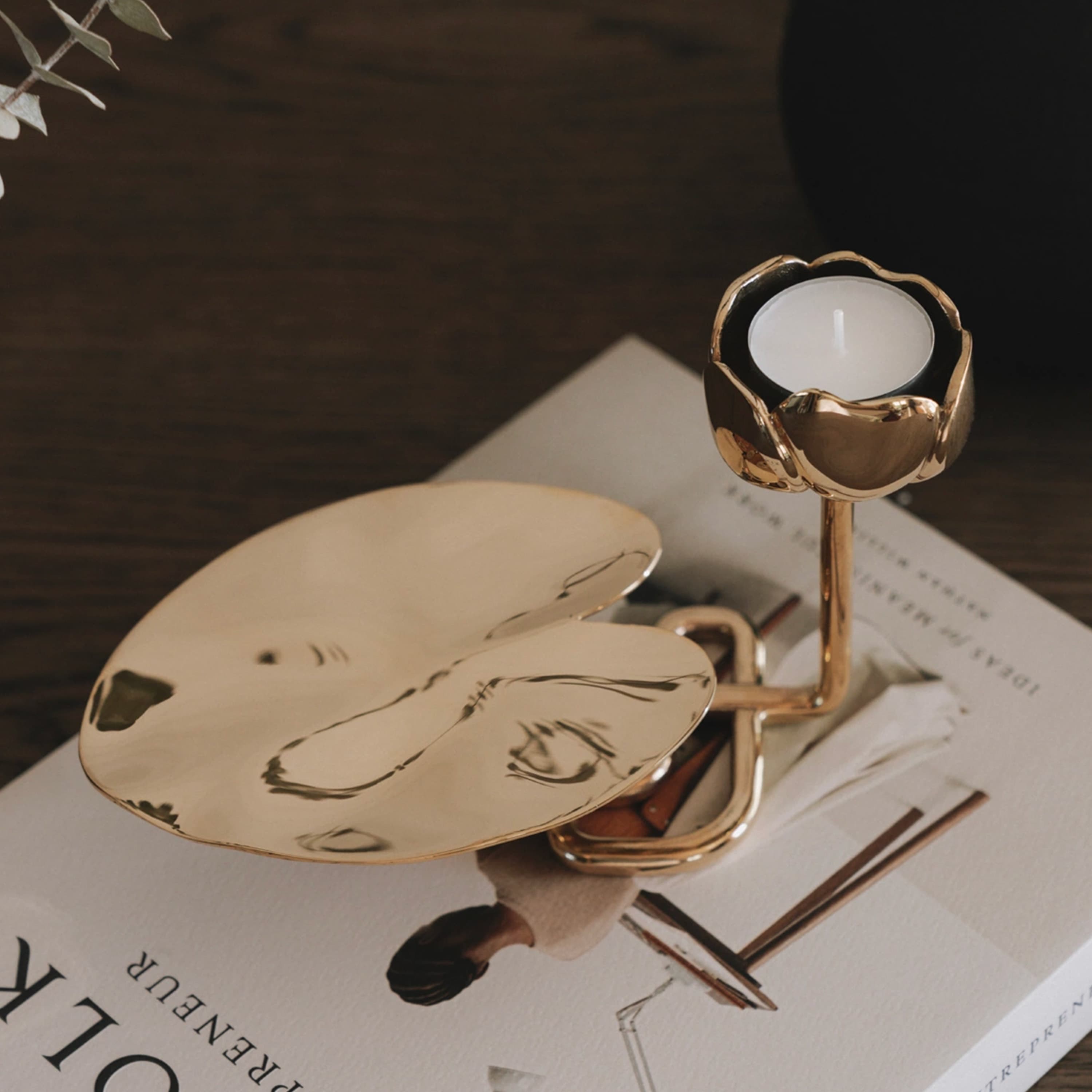 Ninfea No.2 Candle Holder Brass
