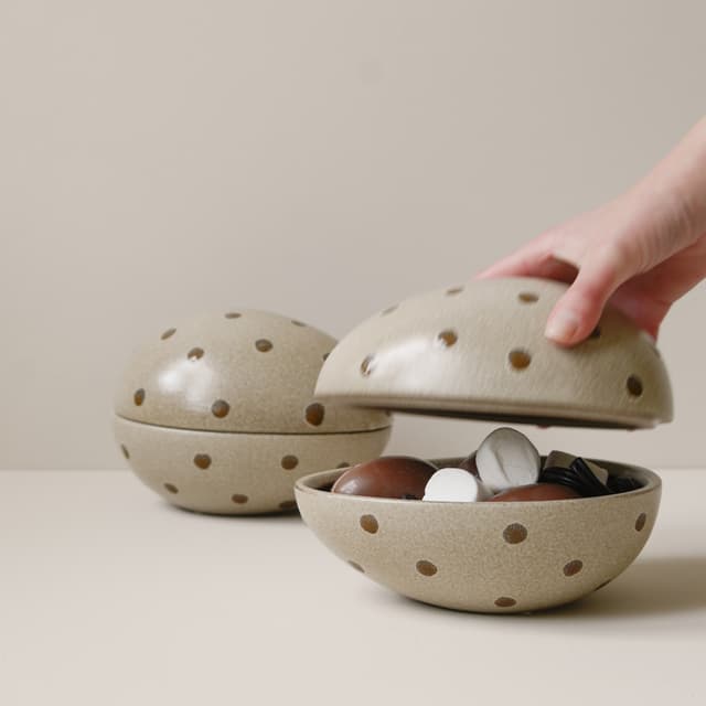 Nest Easter Egg Beige Dot