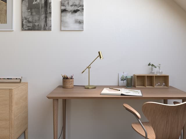 Cato Tischlampe aus poliertem Messing, 48,5 cm
