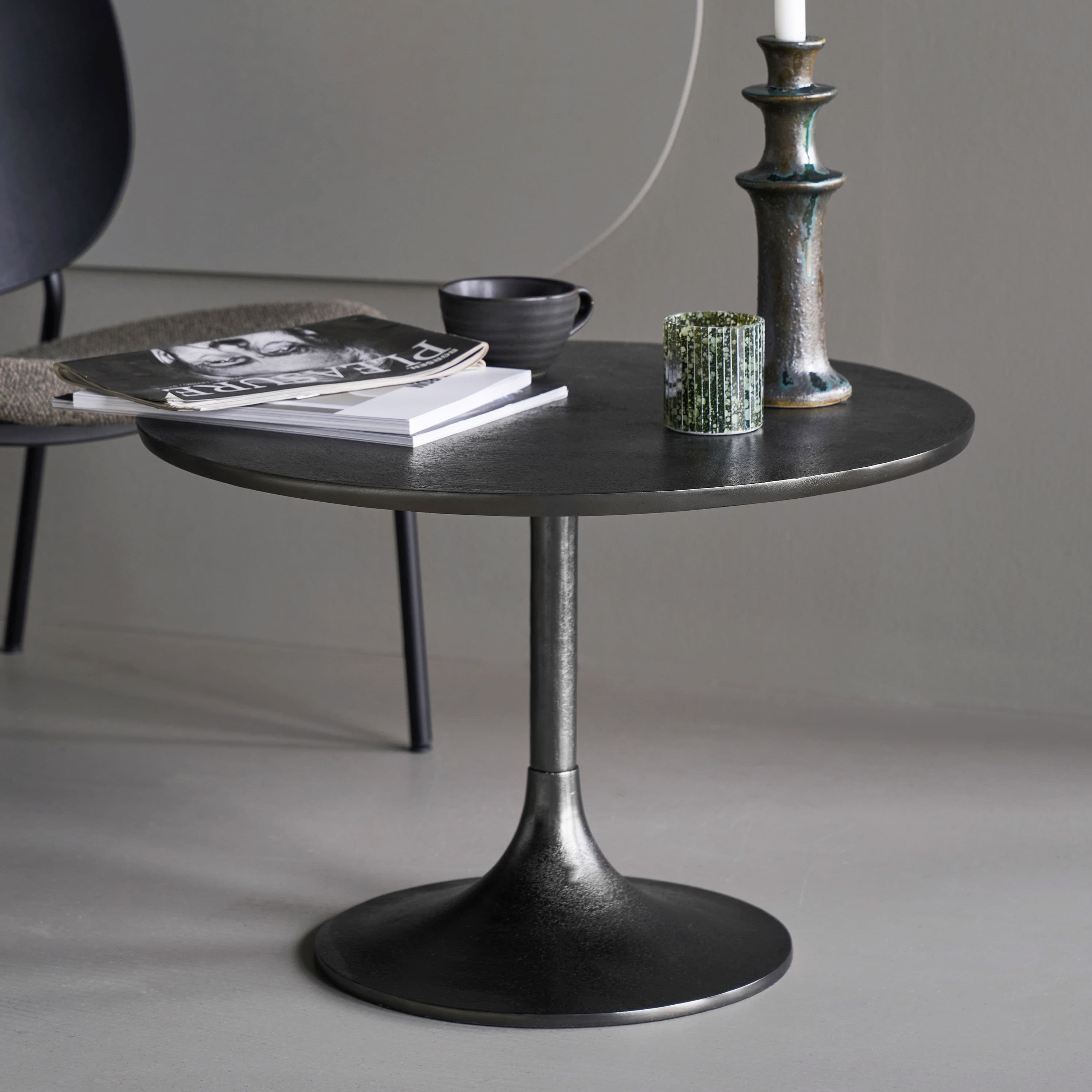 Pan Coffee Table Black Ø61