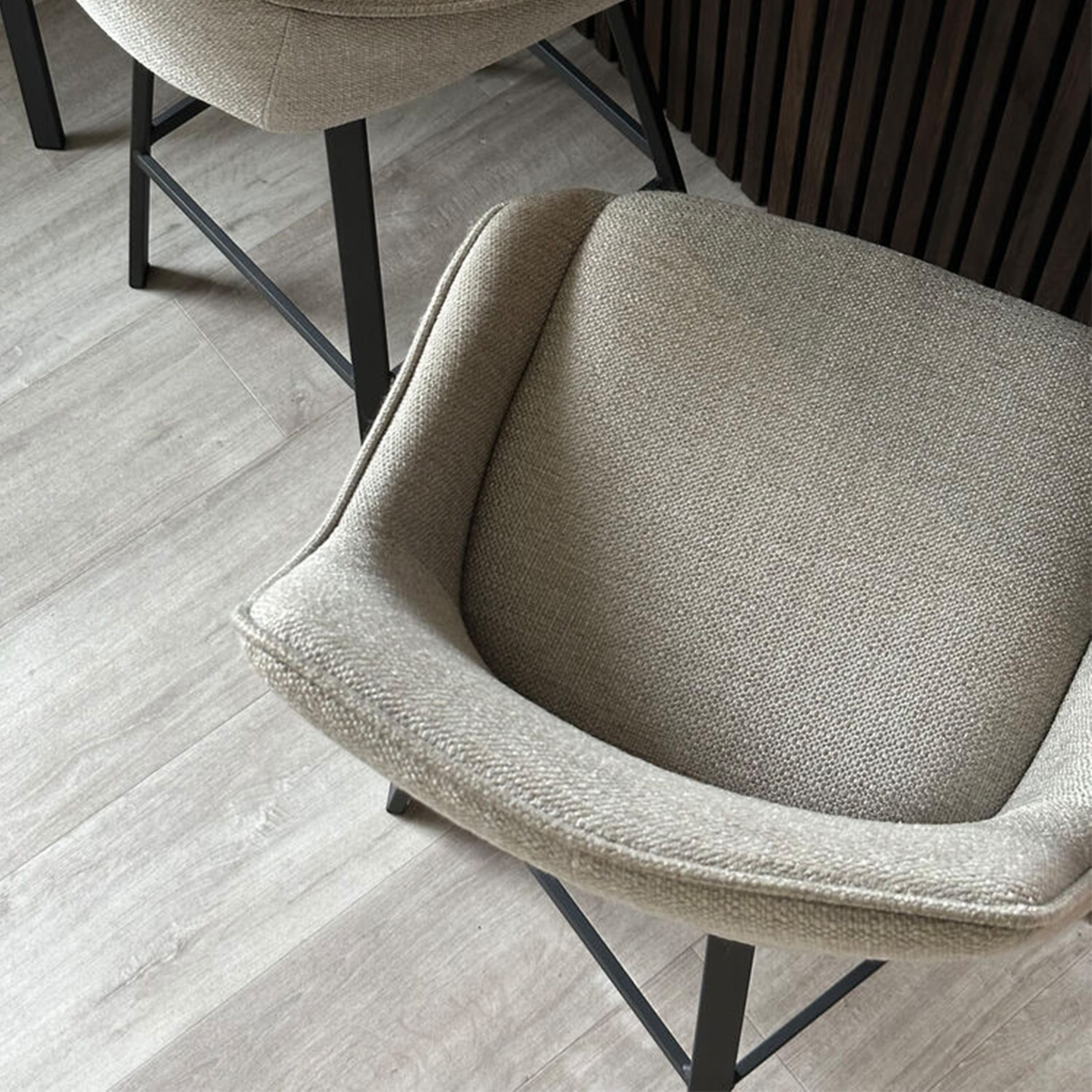 Alison Barhocker Beige/Schwarz