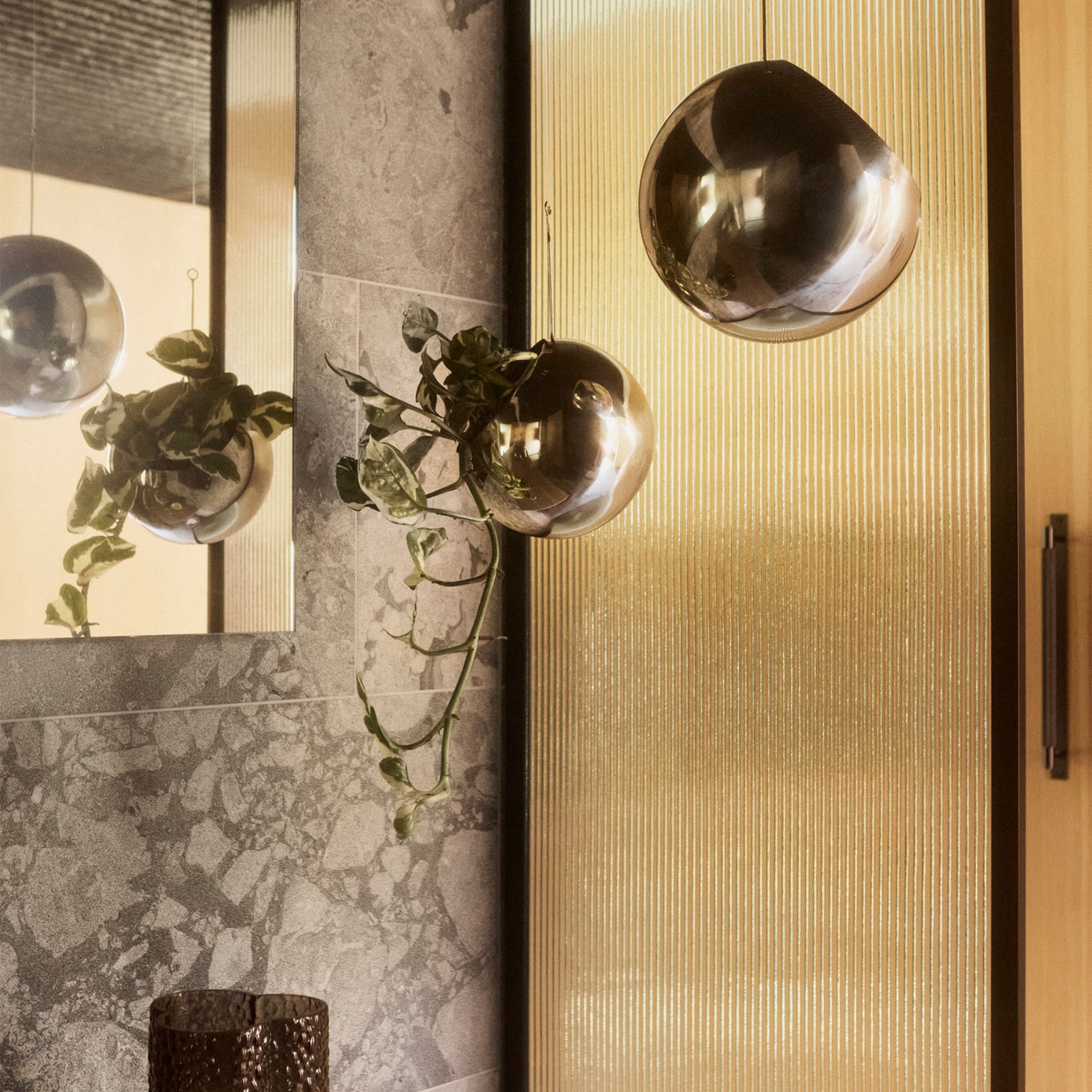 Globe Wall Flowerpot Taupe Ø21