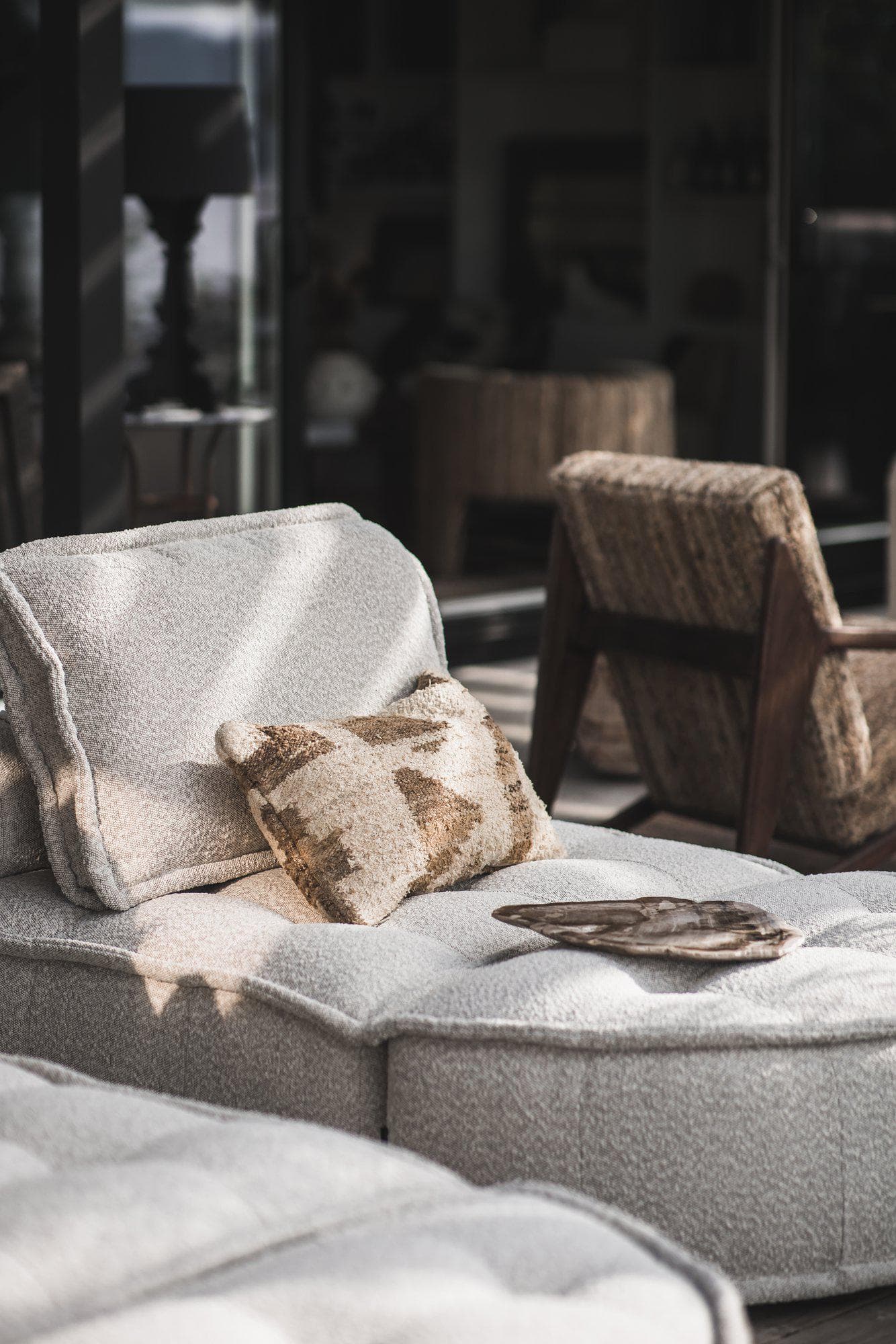 Haven Hocker Grau 115x58