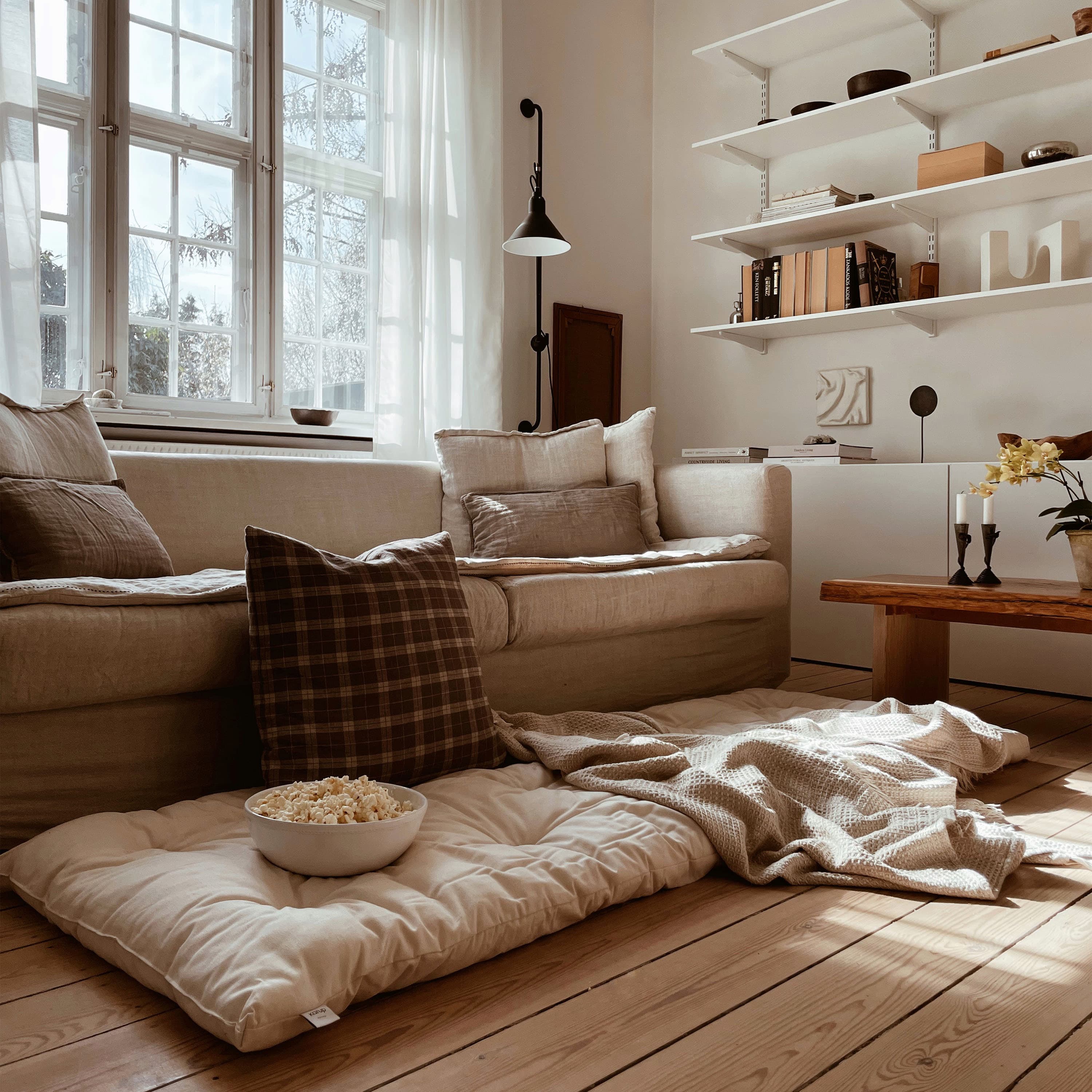 Bed In einer Tasche Matratze Beige 190x70cm