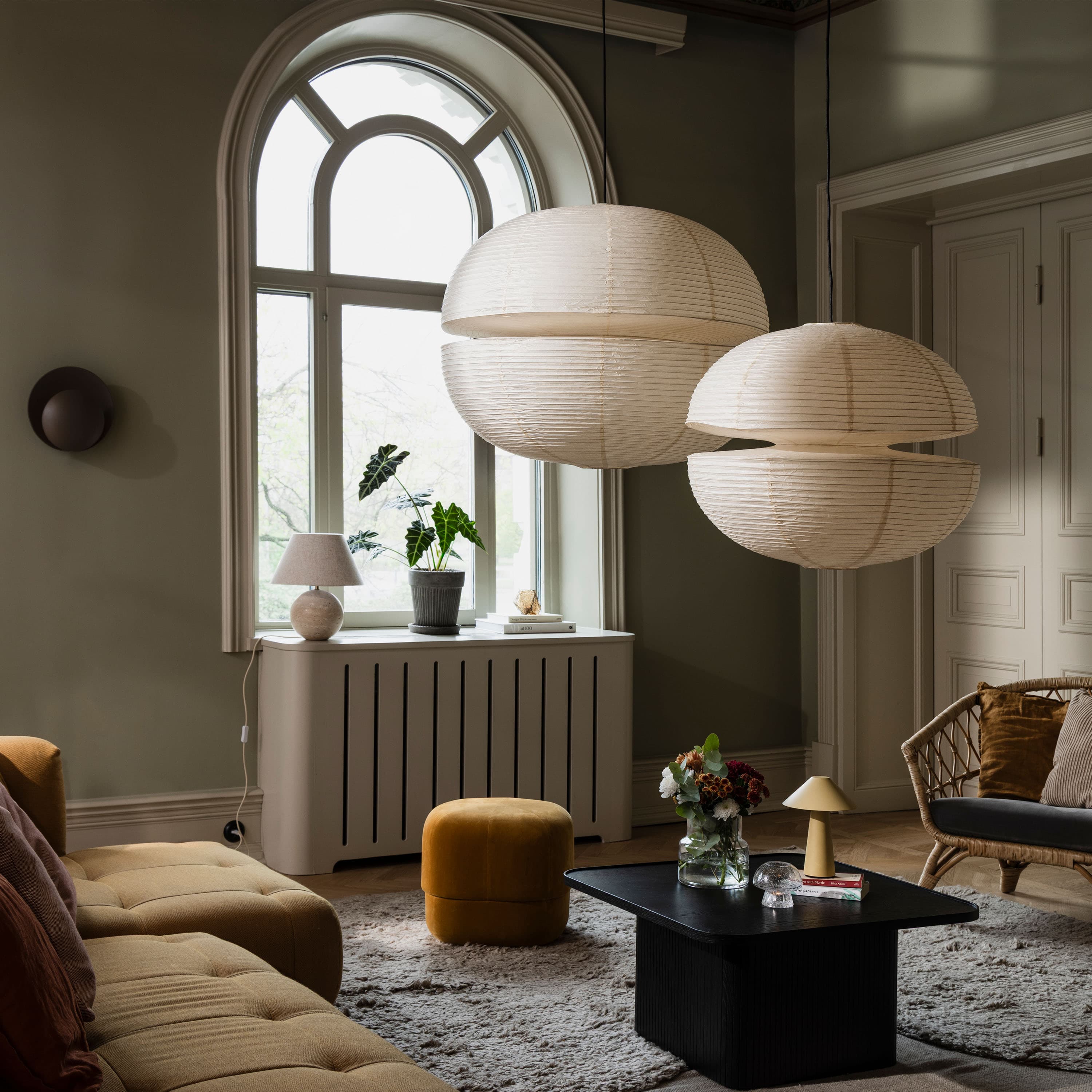 Orbit Vägglampa Mocha