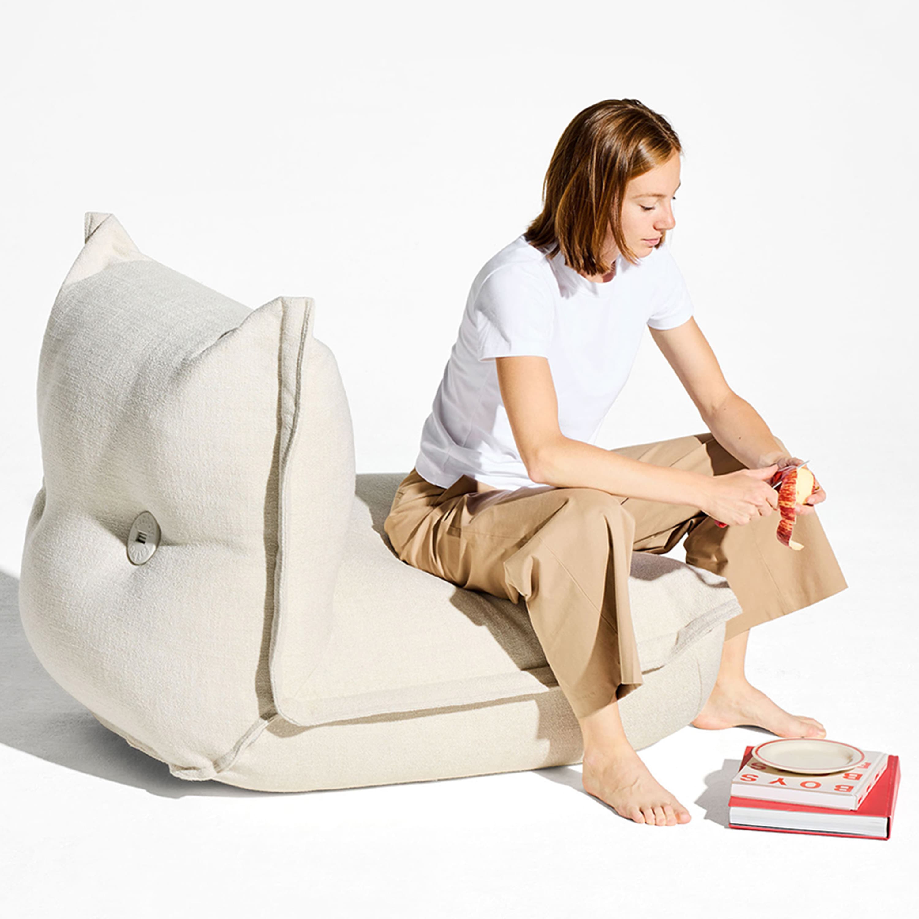 The BonBaron Slim Recycled Bouclé Lounge-Sessel Creme