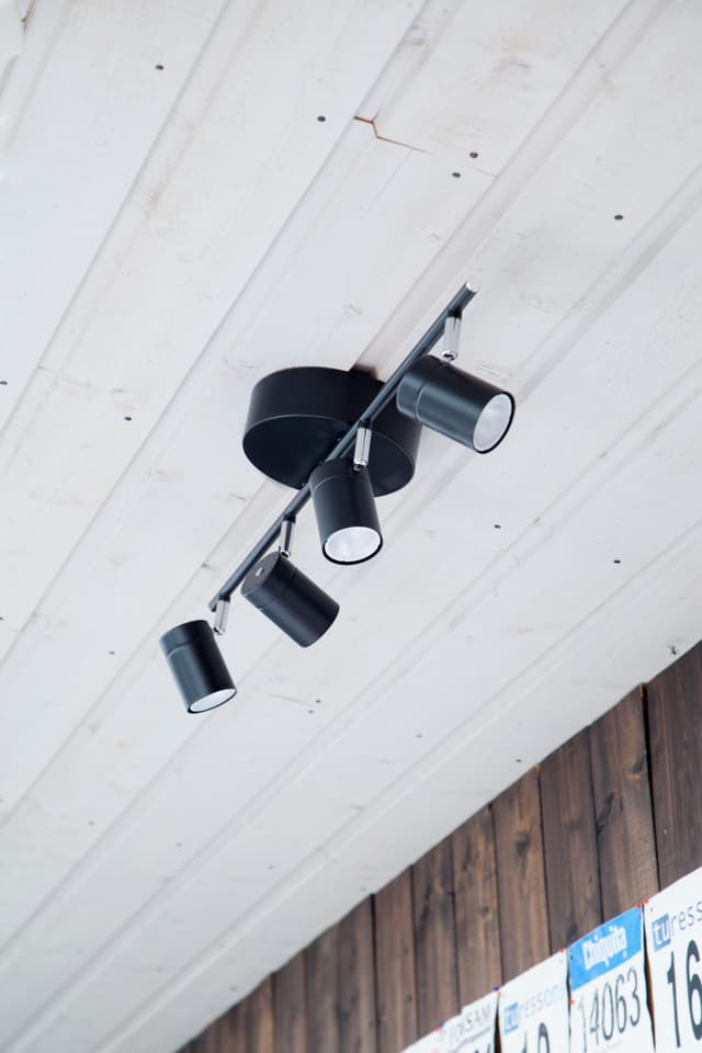 Correct 4 Lichter Spotlight Schwarz