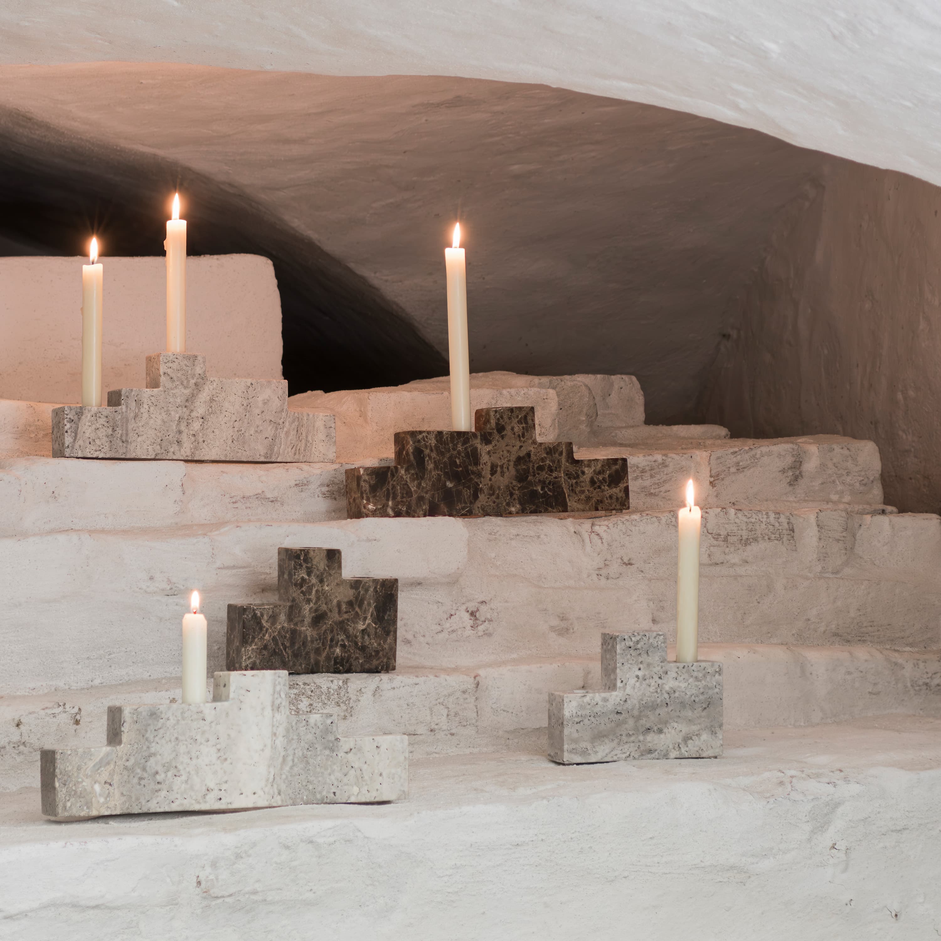 Step Trio Ljusstake Travertine Chalk