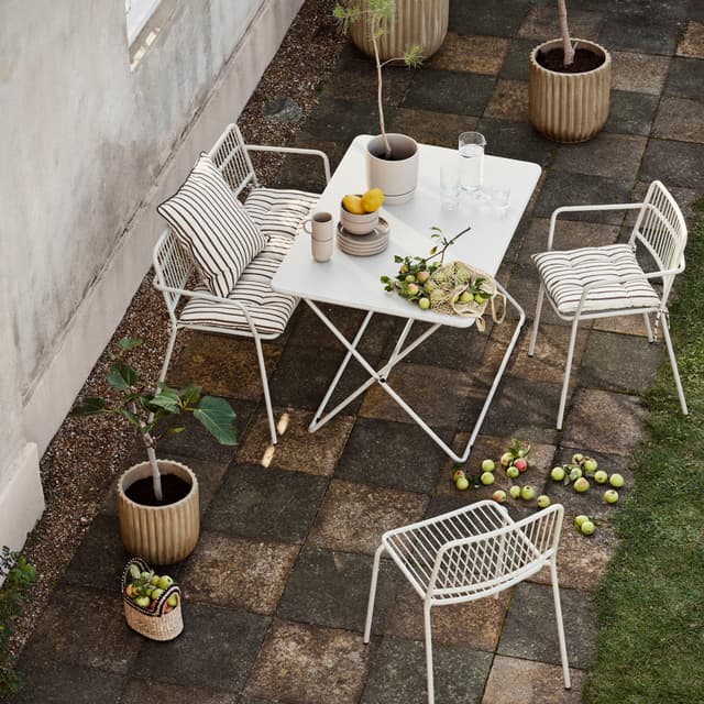 Eden Karmstuhl Beige Grau