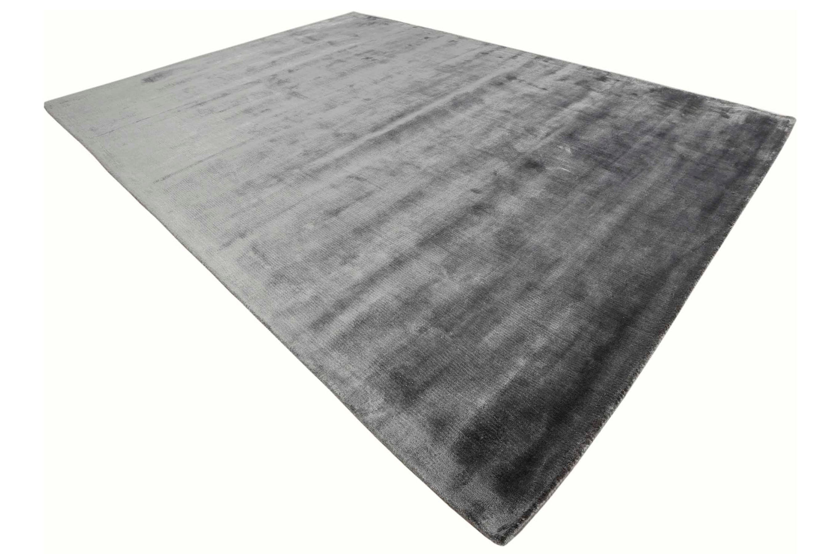 Sky Viskosmatta Light Grey 200x300