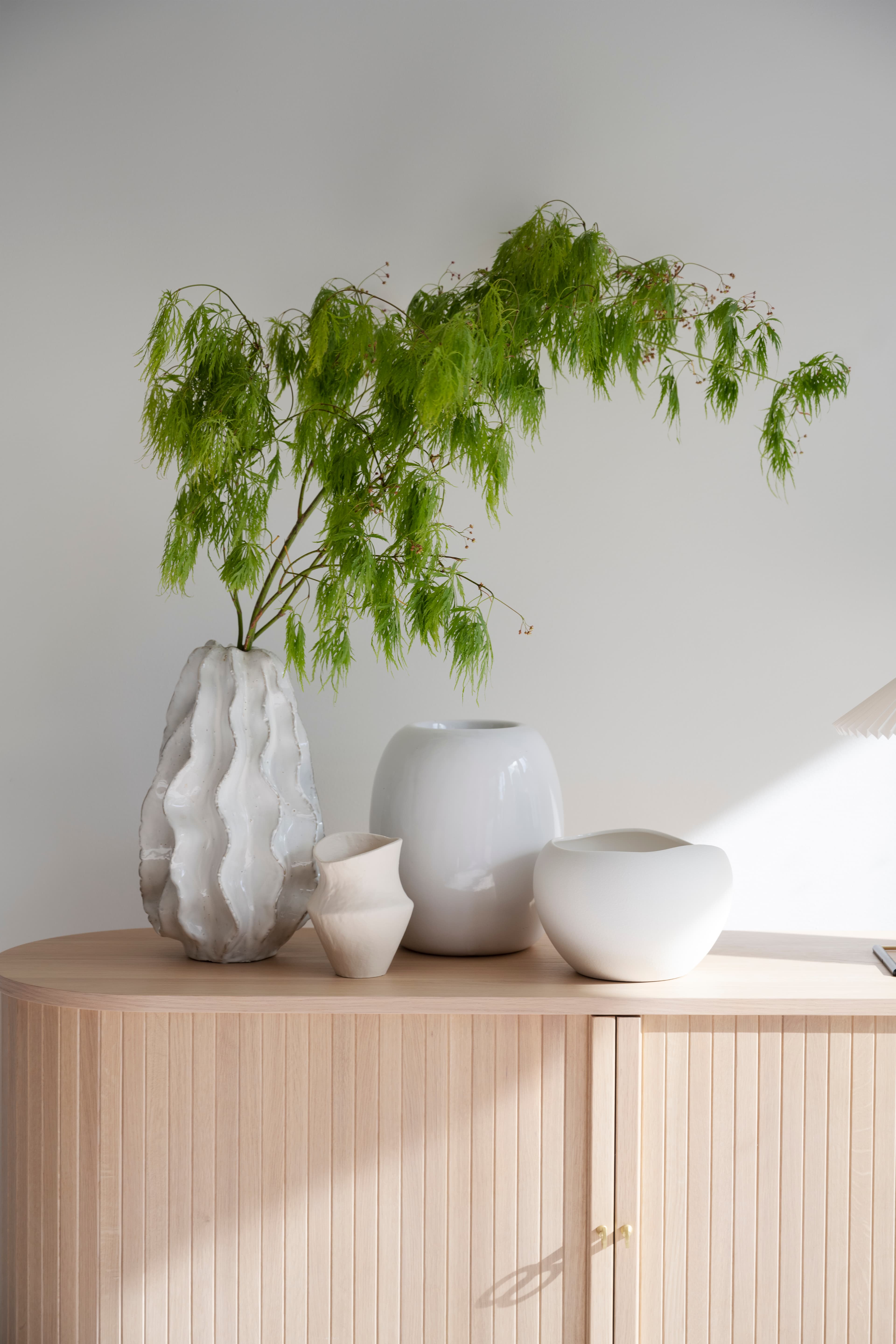 Haddington Sideboard White Pigmented/Black 142cm