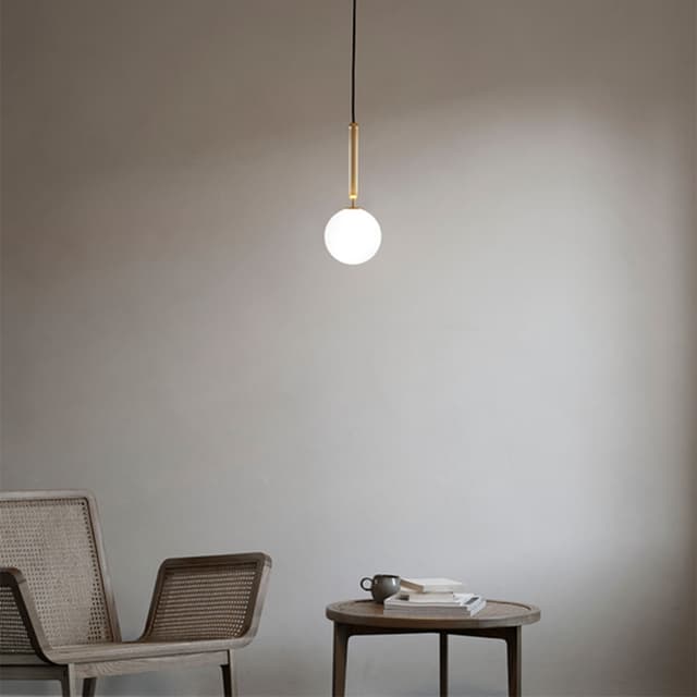 Miira 1 ceiling lamp Brass/Opal