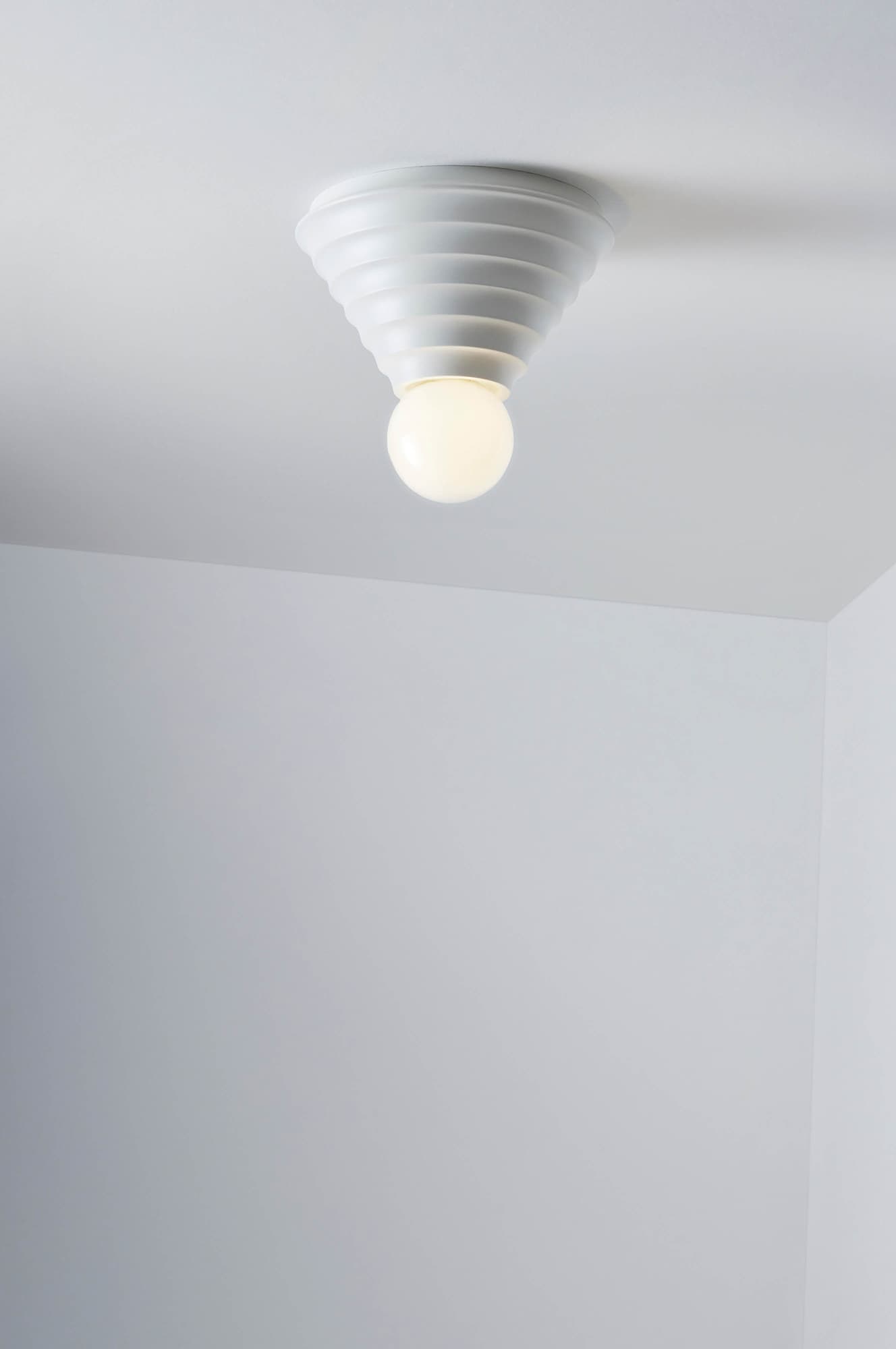Loop Ceiling Light White 24cm