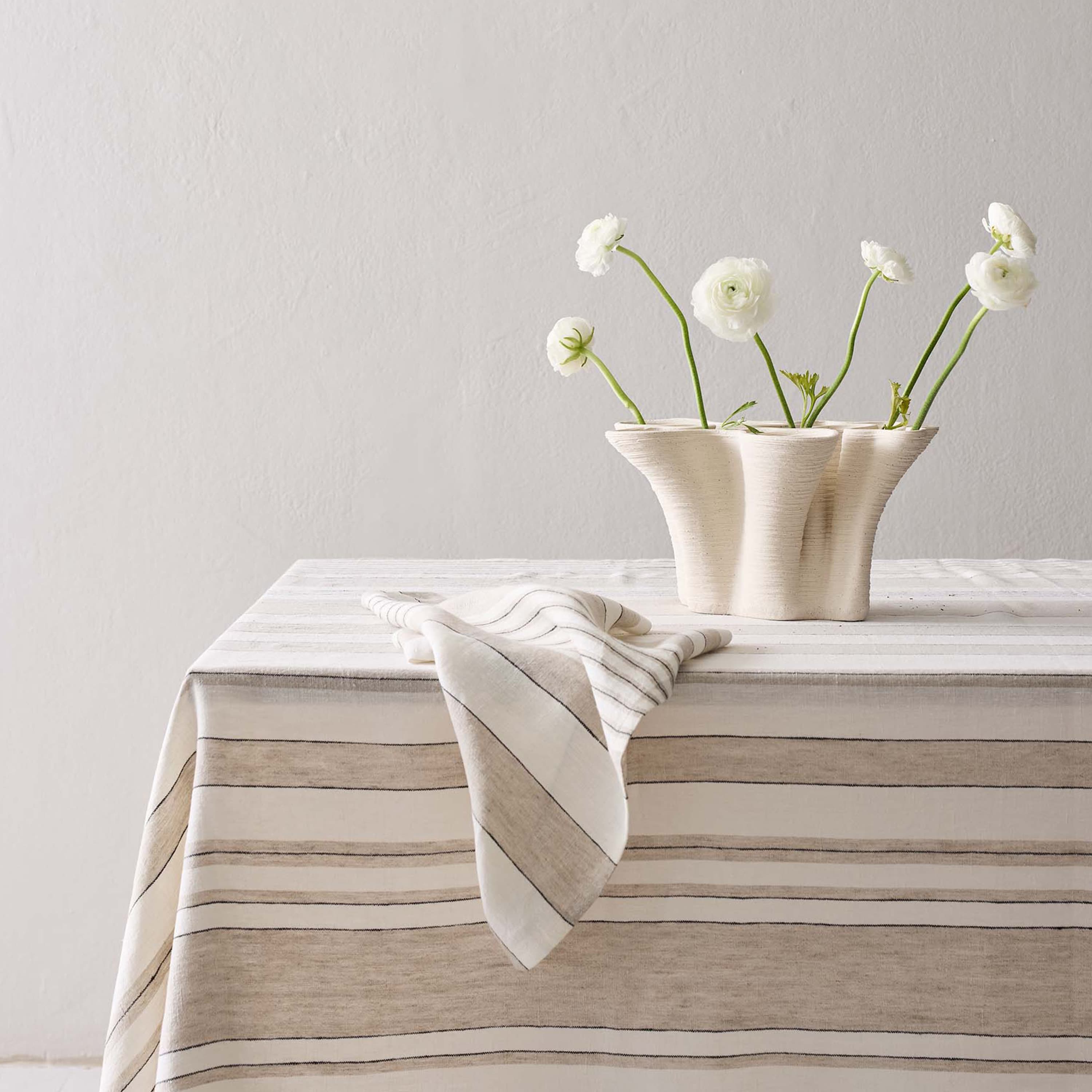 Noah Tablecloth Beige Stripe 145x270