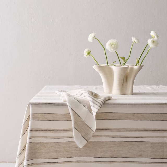 Noah Tablecloth Beige Stripe 145x270