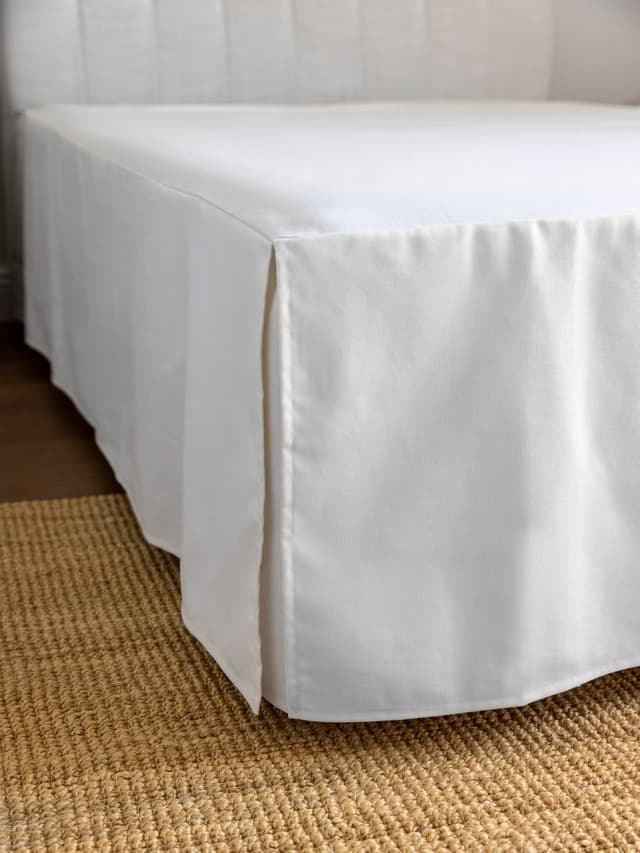 Napoli Bed Skirt Offwhite 90x220x52