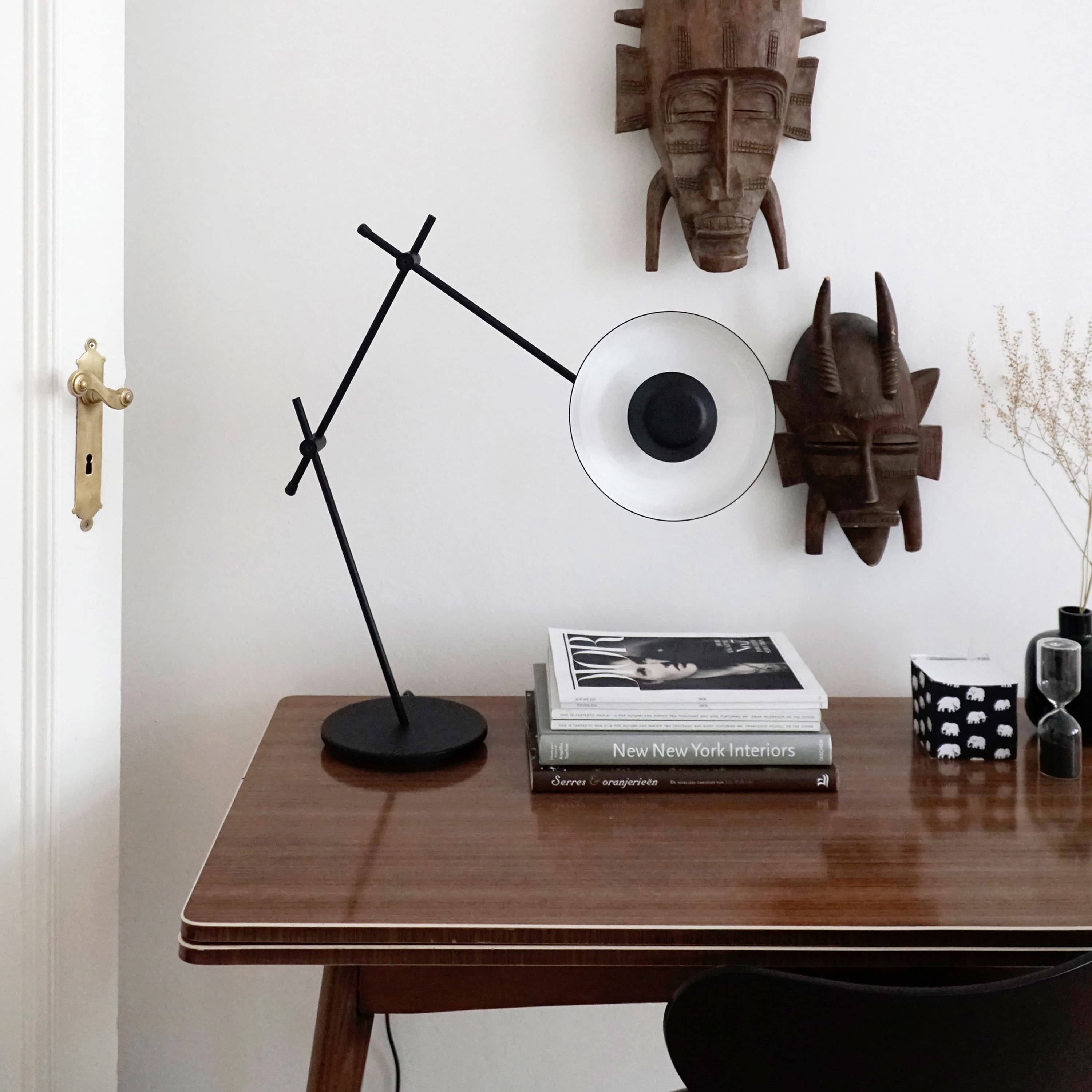 Arigato Table Lamp Black