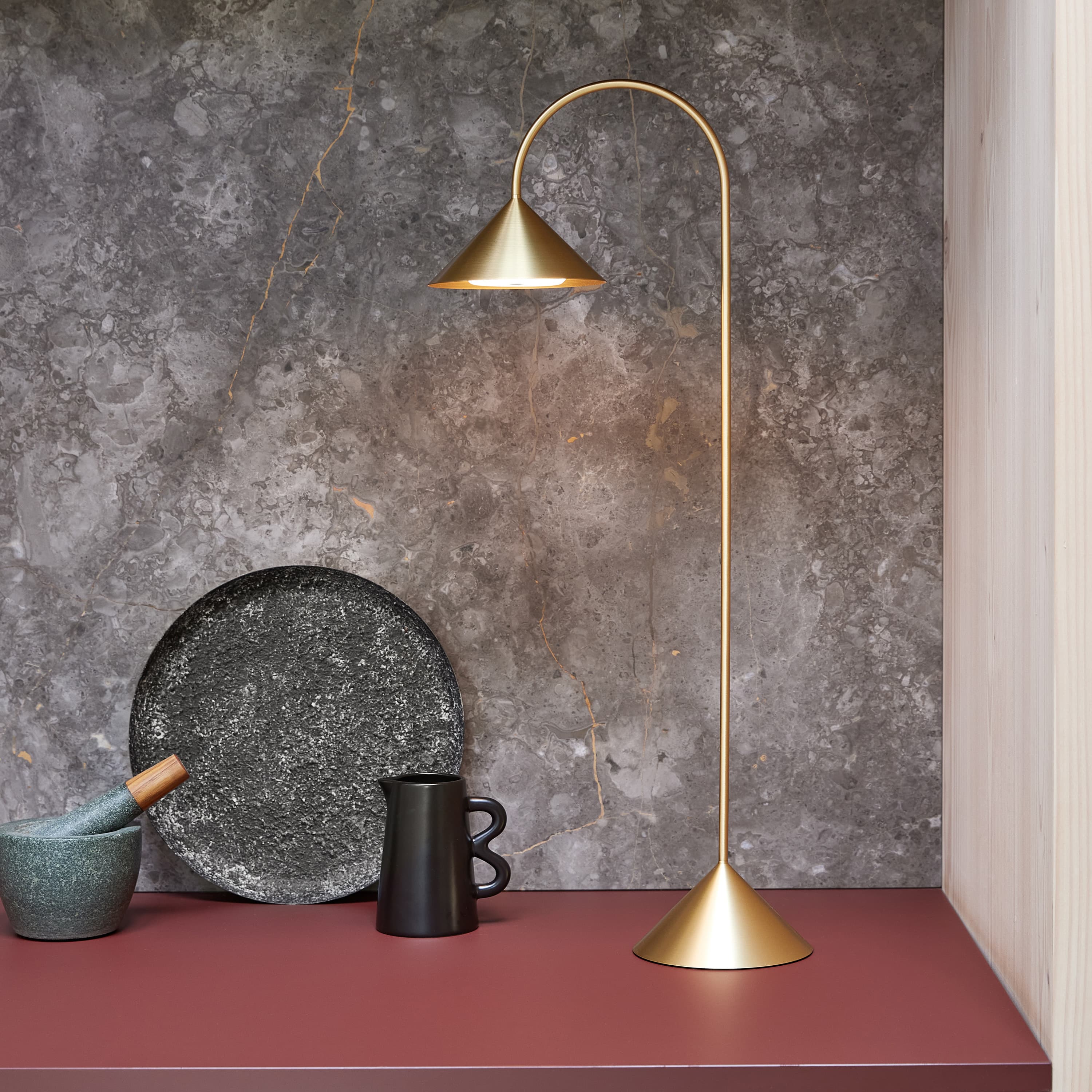 Grasp Tragbare Tischlampe Solid Brass 72cm