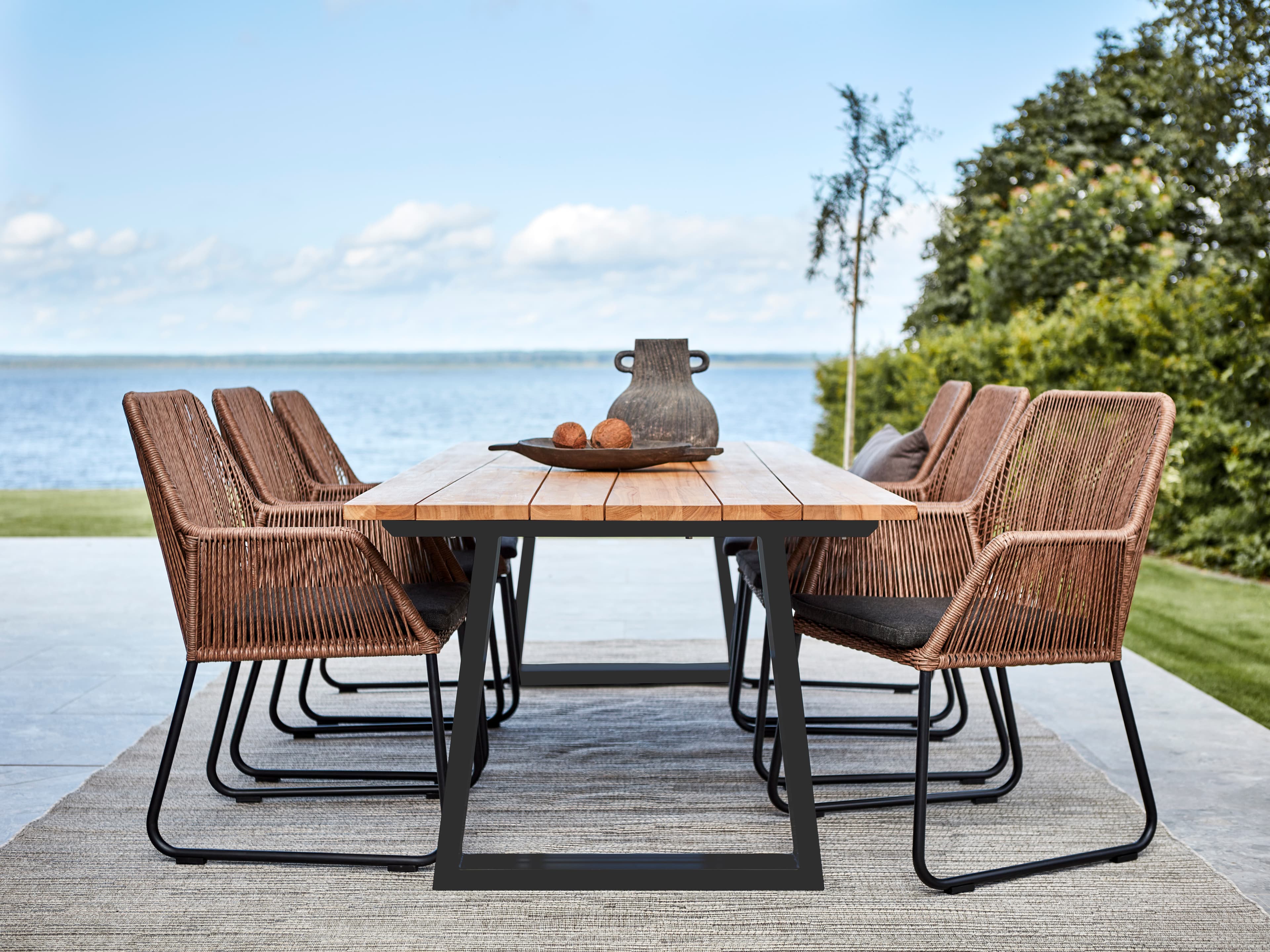 Laurion Matbord Svart/teak 230cm
