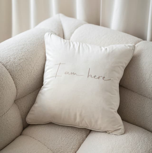 I am here Kissenbezug Offwhite