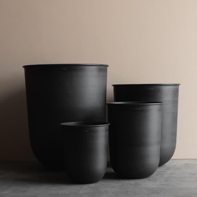 Out Blumentopf 4er-Set Schwarz