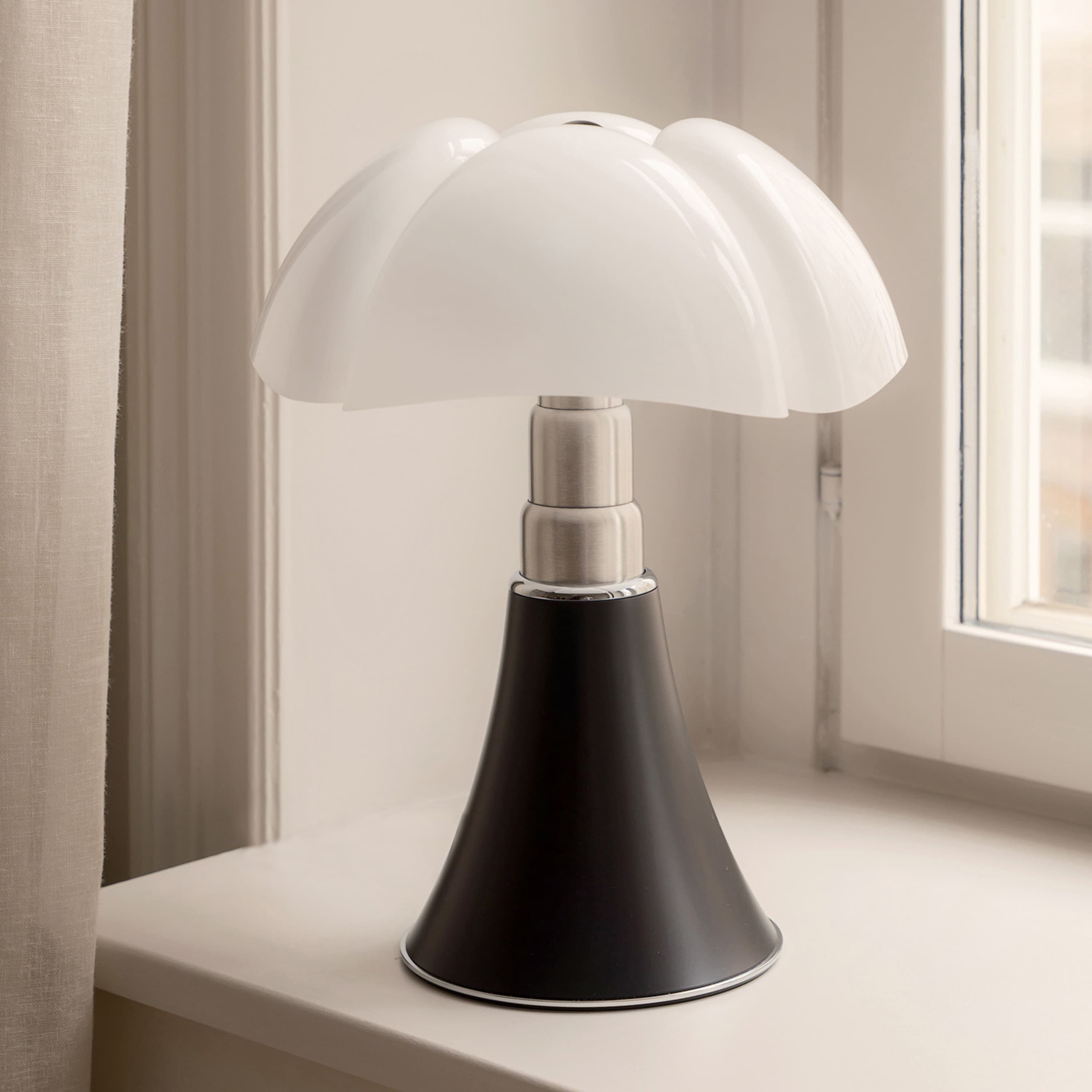Pipistrello Mini Portable Table Lamp Dimmable LED Dark Brown