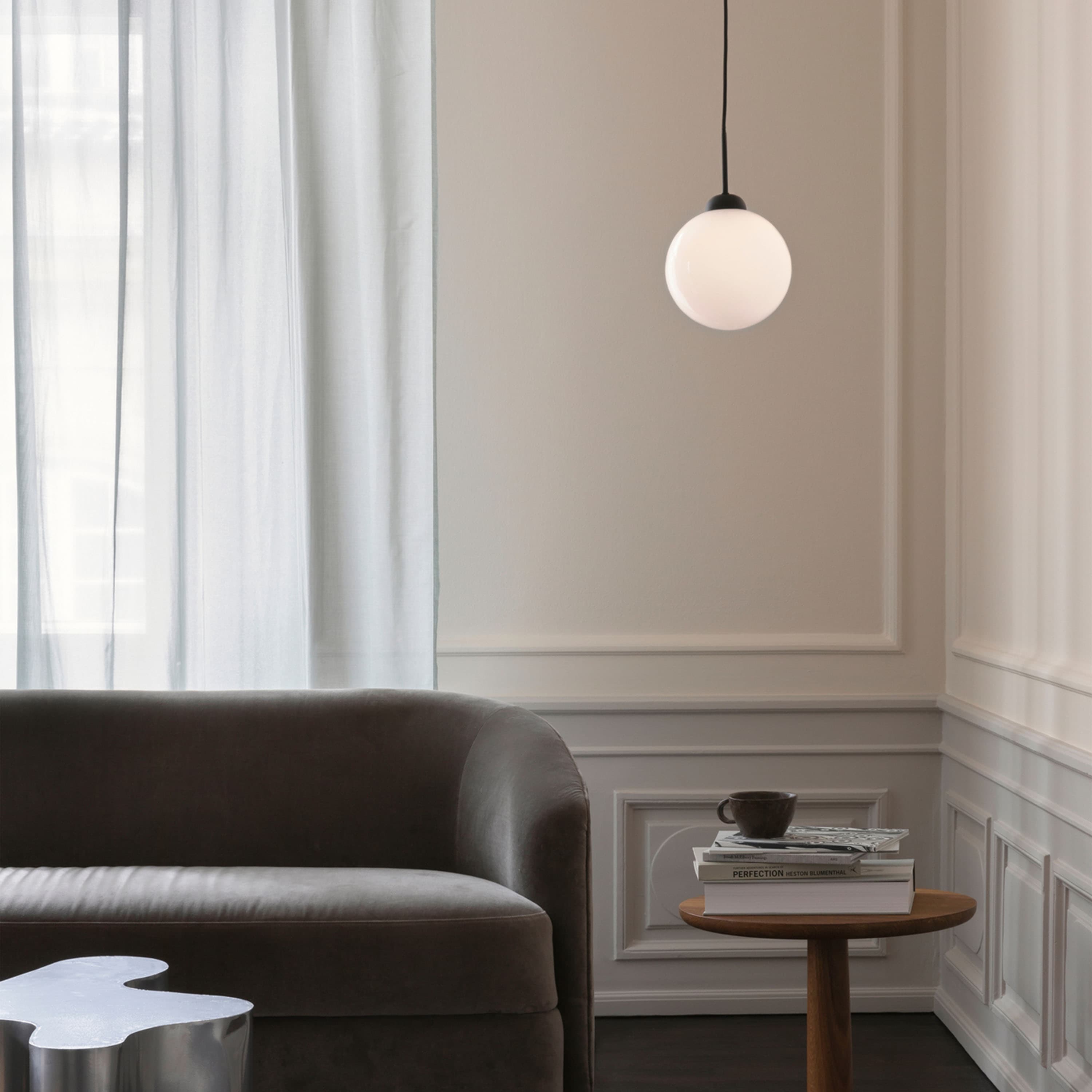 Apiales 1 ceiling lamp Satin Black/Opal
