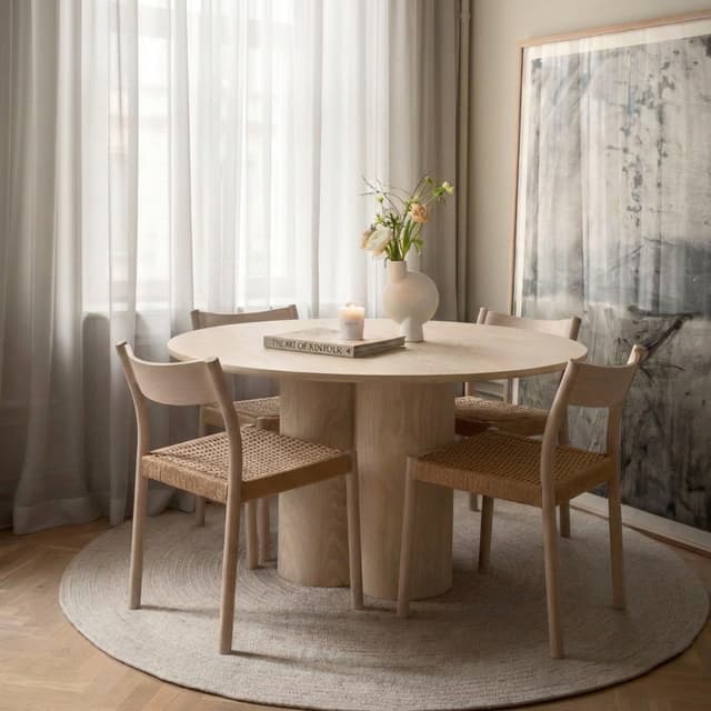 Laura Dining Table White Oiled Oak Ø130