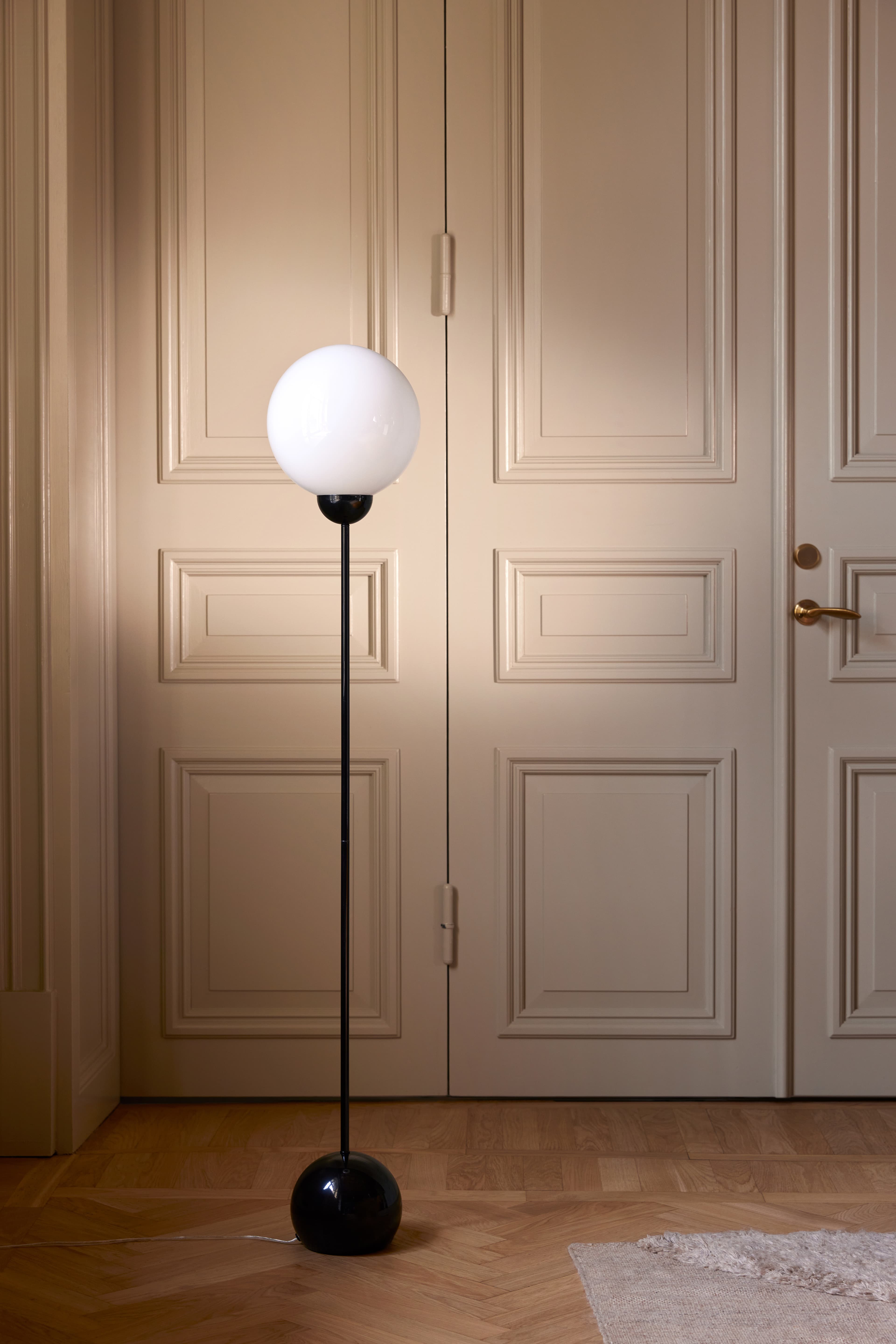 Ripley Stehlampe Schwarz 144cm