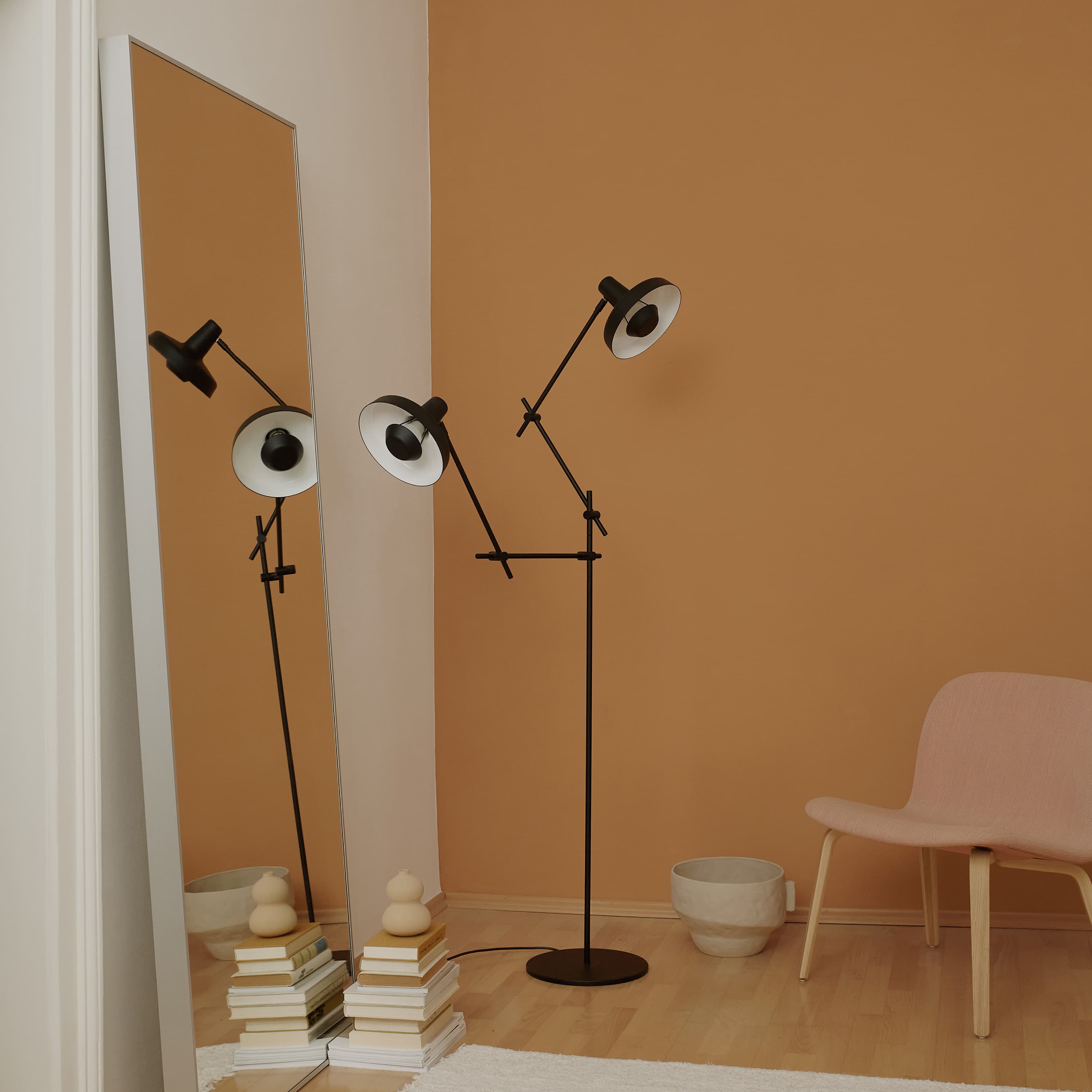 Arigato Floor Lamp Double Black