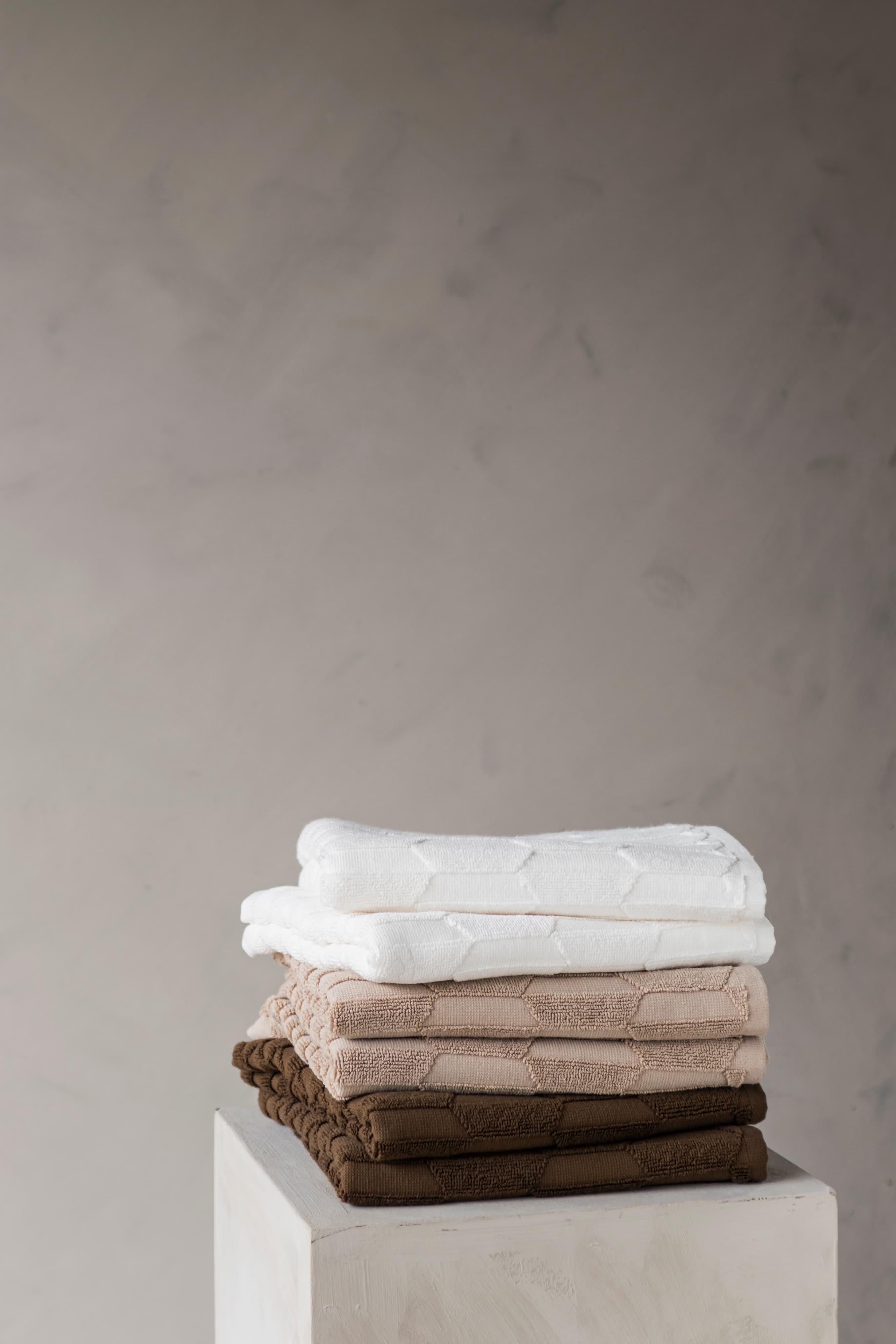 Geo Towel Chocolate 35x55 cm Set of 2