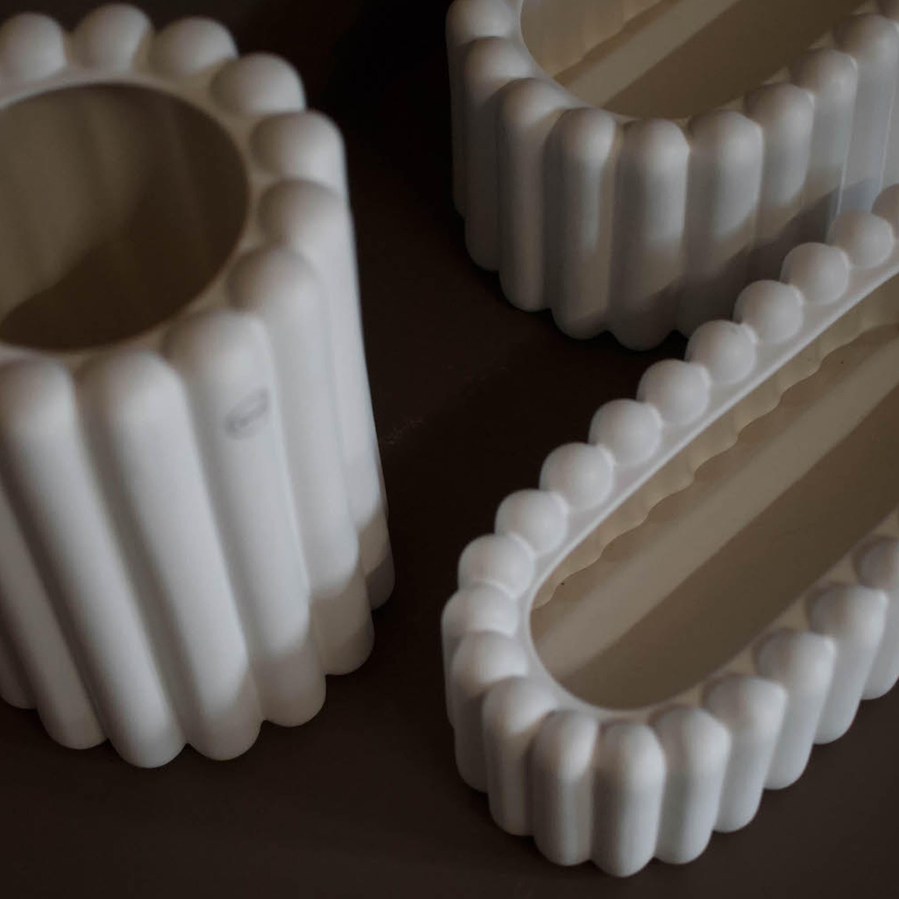 Mist Oval Blumentopf White Small