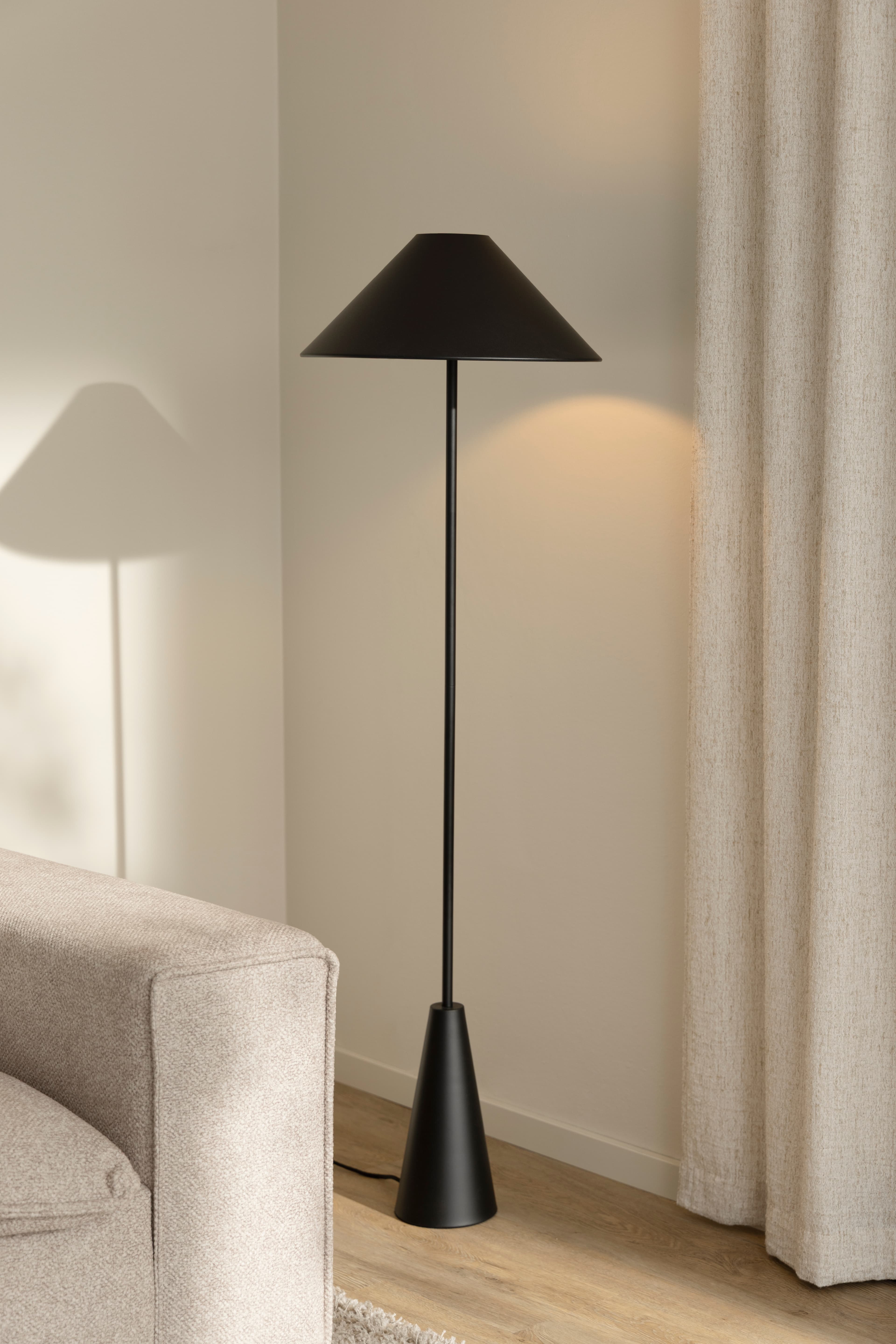 Cannes Floor Lamp Black