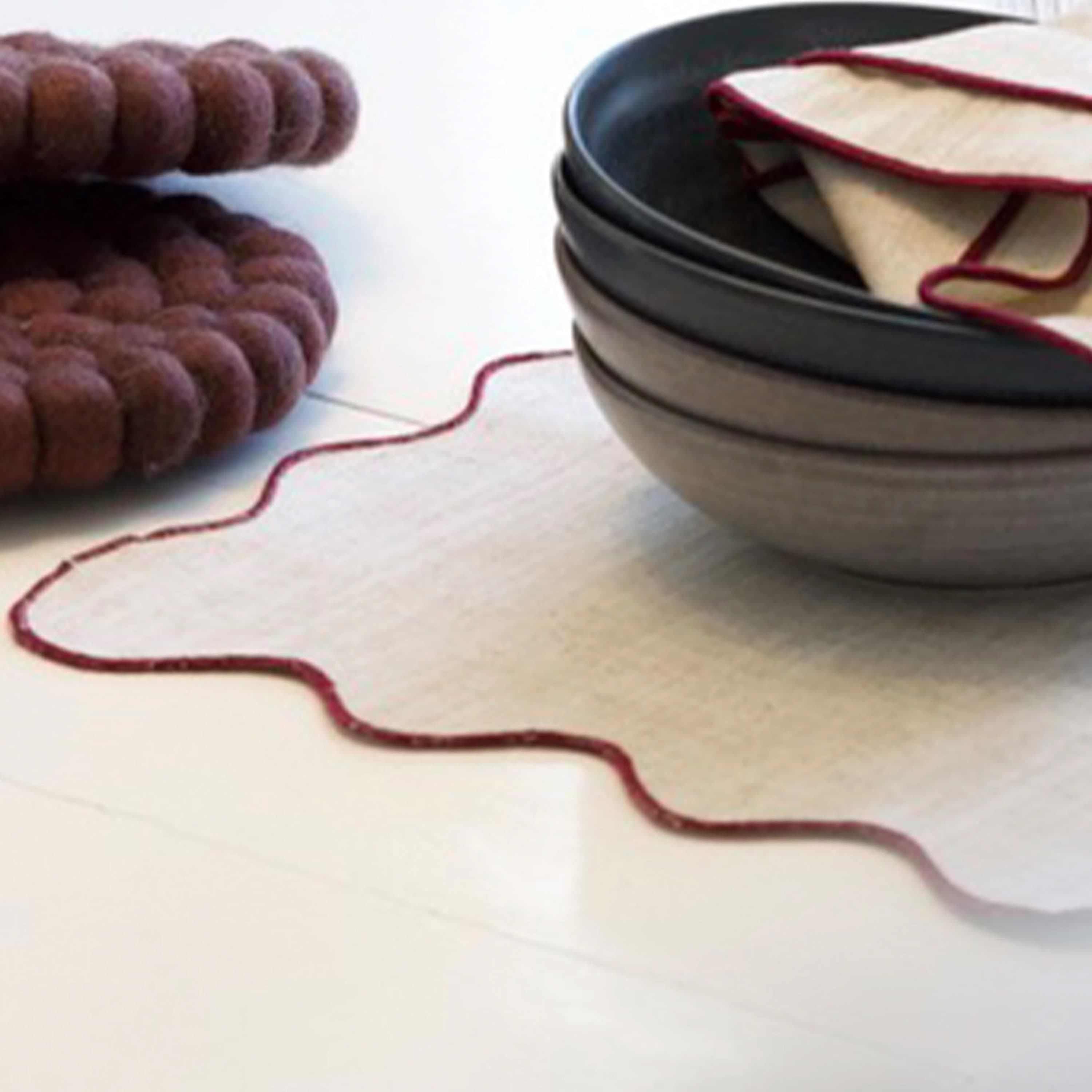 Sabina Tablet Wine Red 35x45